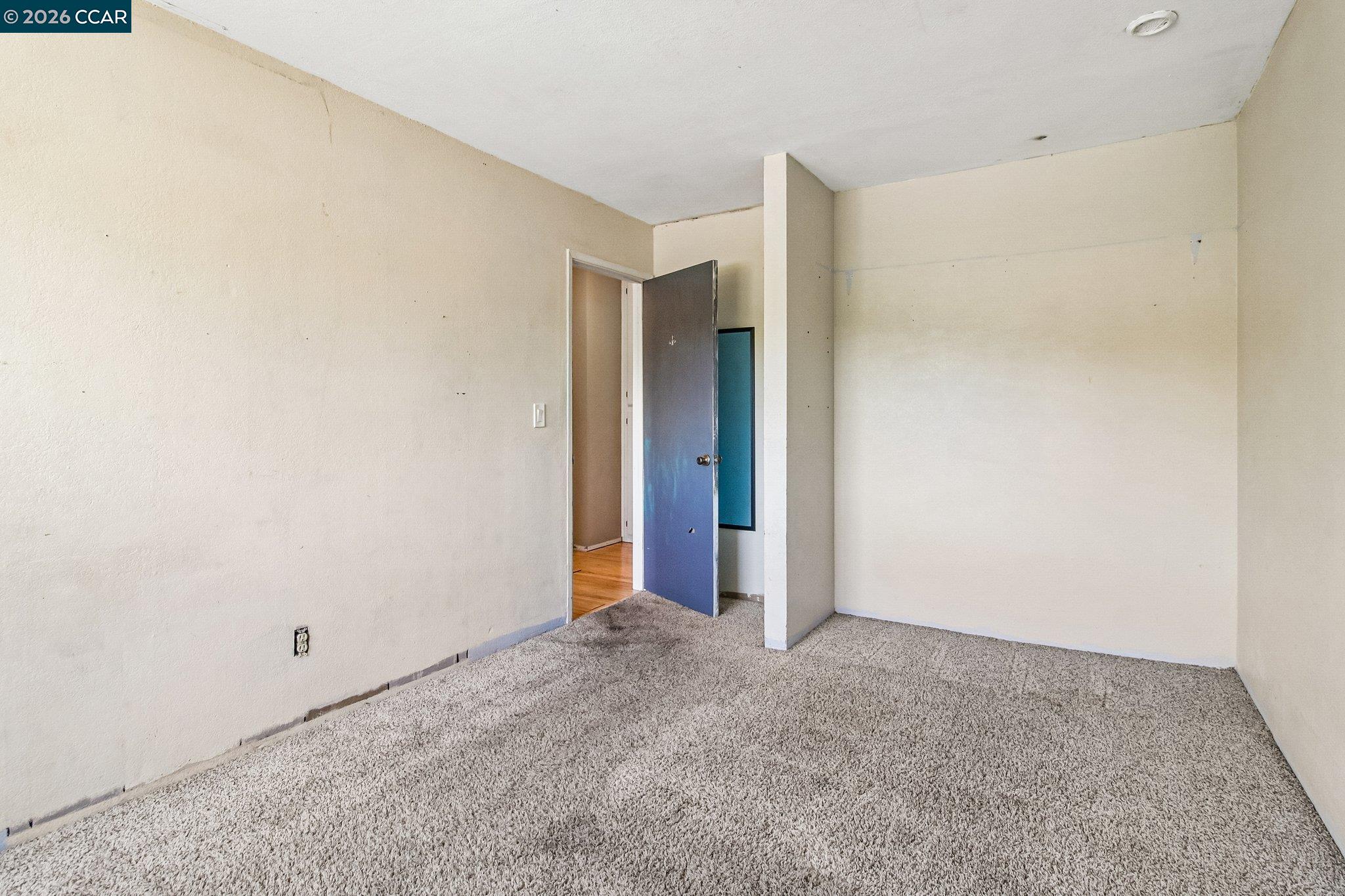 410 Oakbreeze Ct
