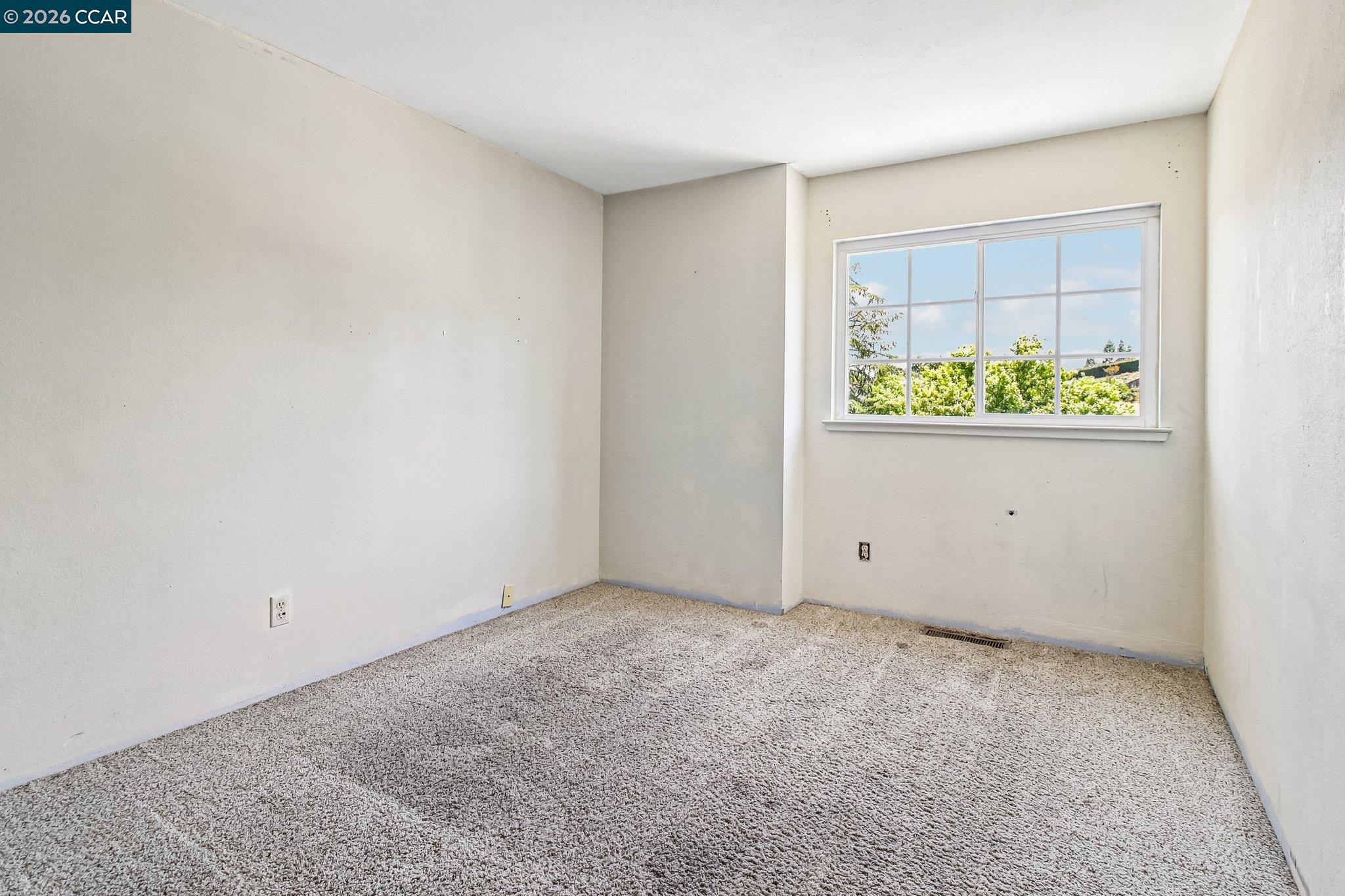 410 Oakbreeze Ct