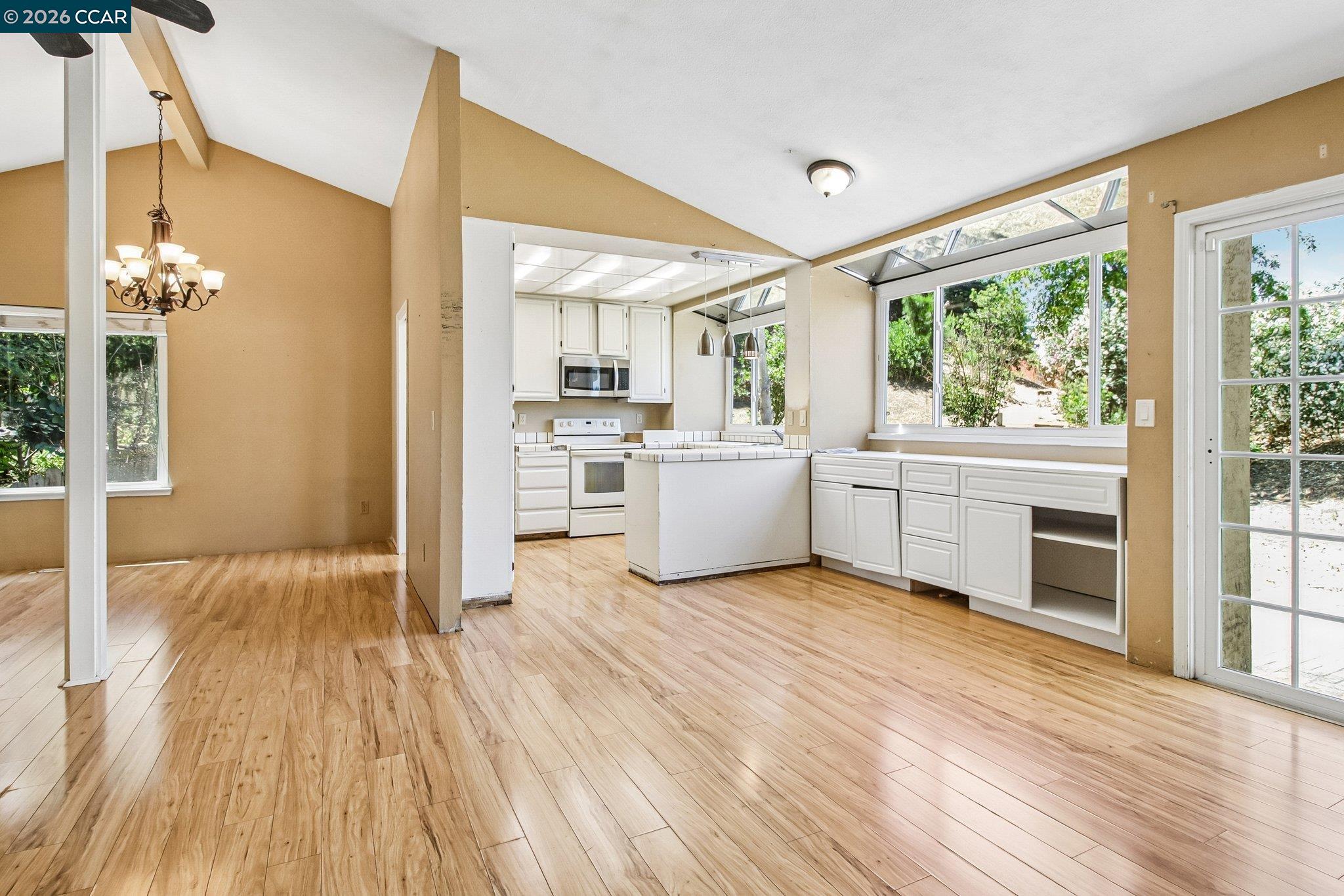 410 Oakbreeze Ct