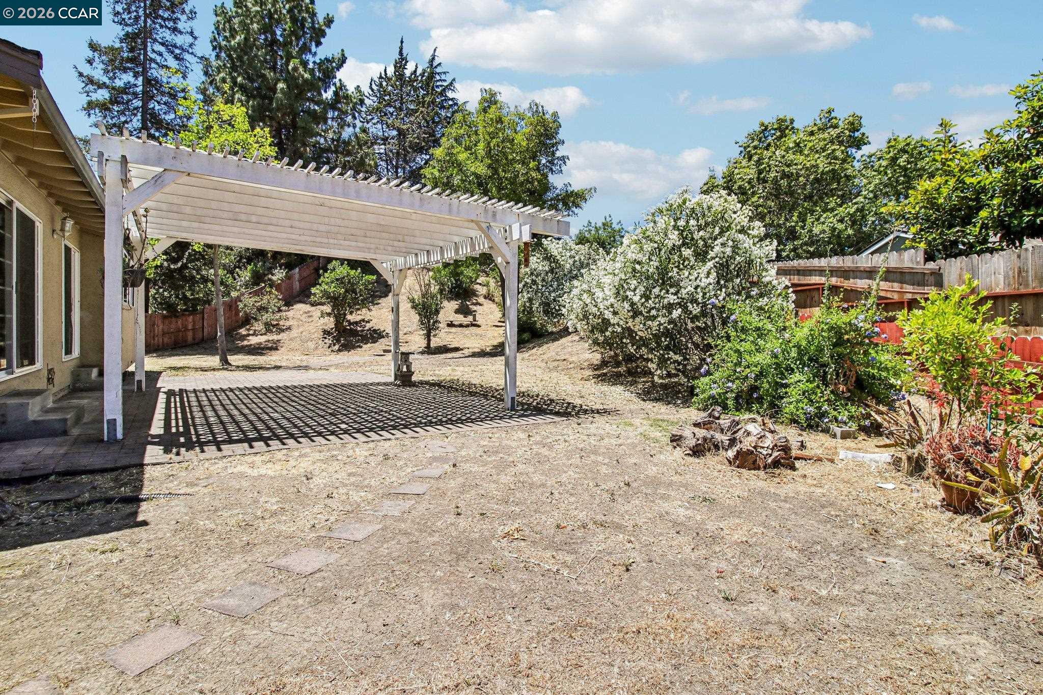 410 Oakbreeze Ct