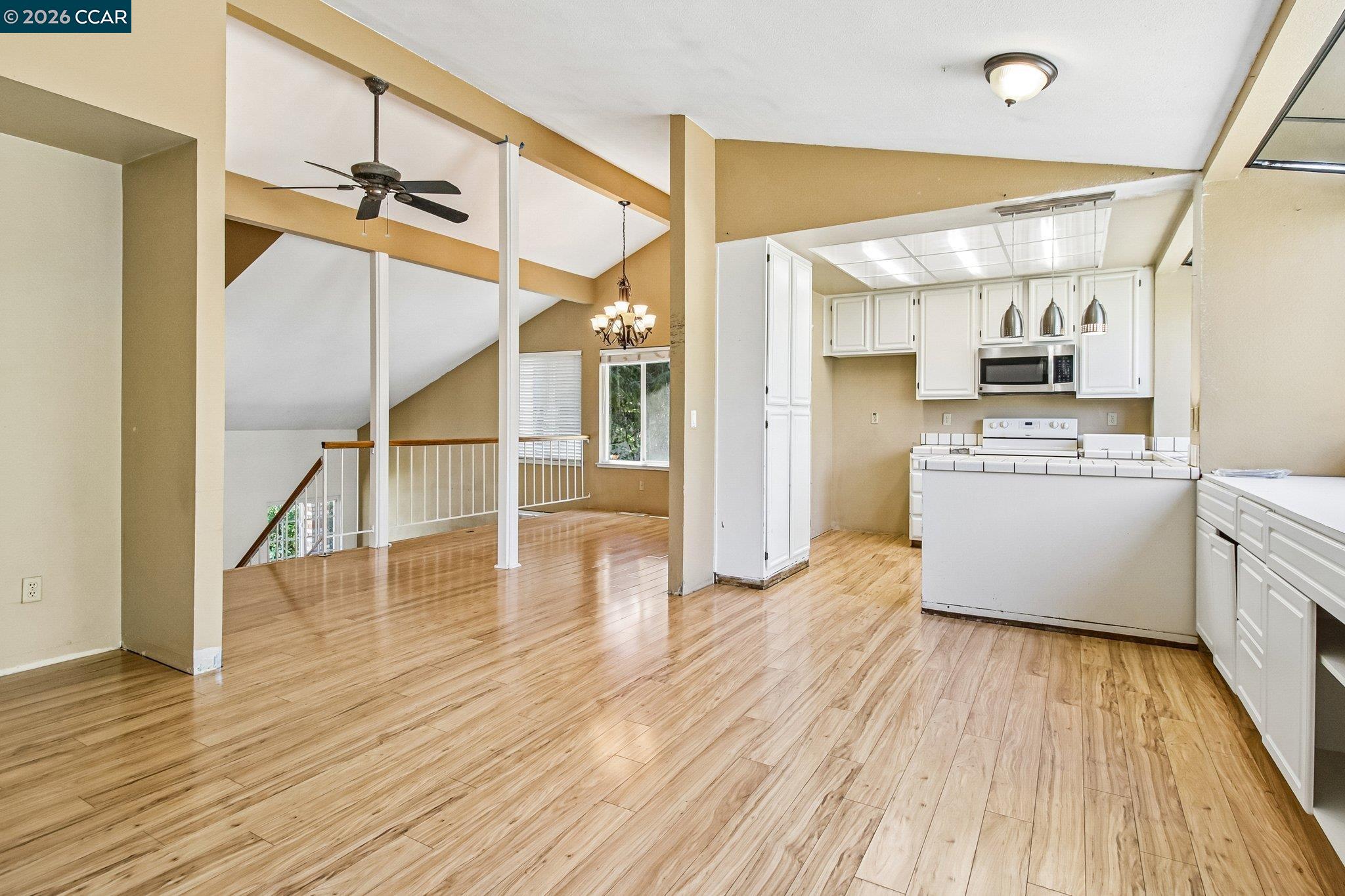 410 Oakbreeze Ct