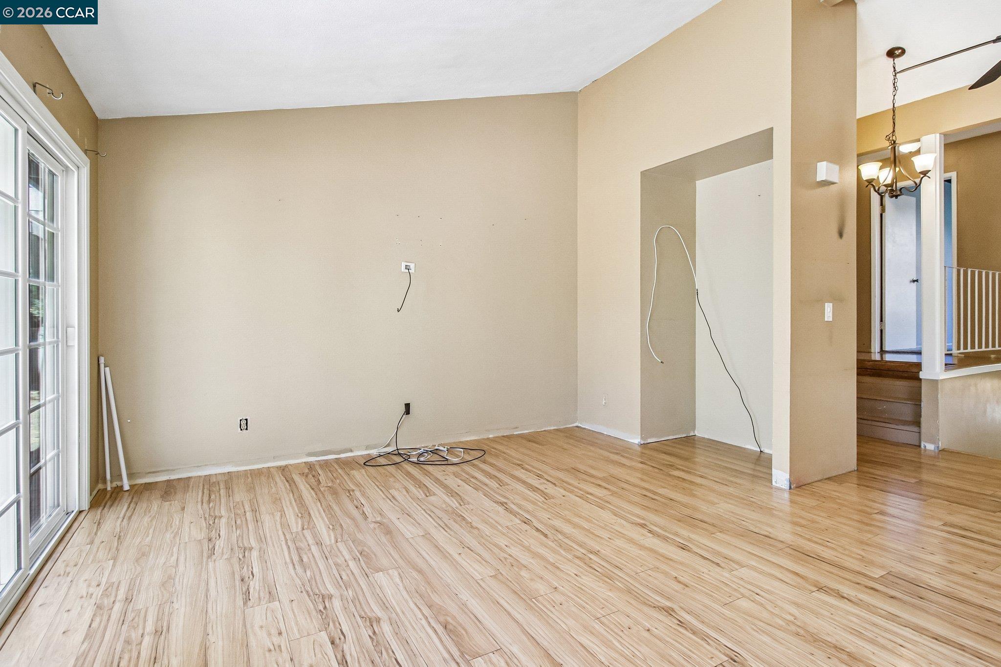 410 Oakbreeze Ct