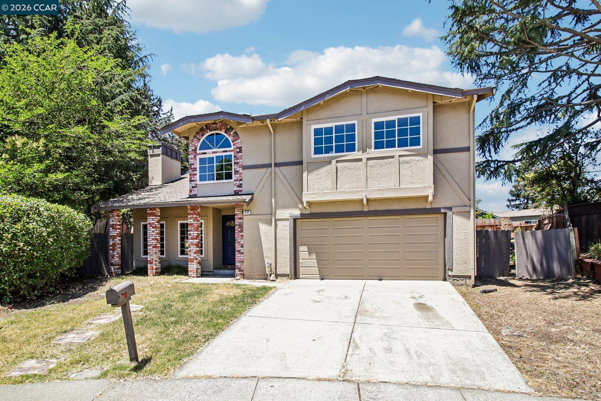 410 Oakbreeze Ct