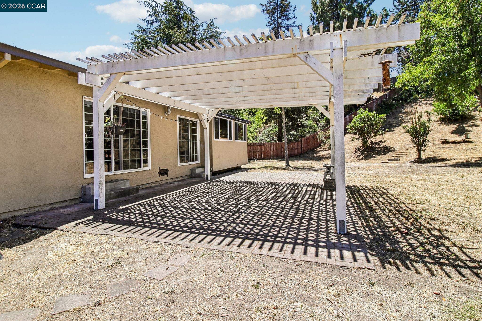 410 Oakbreeze Ct