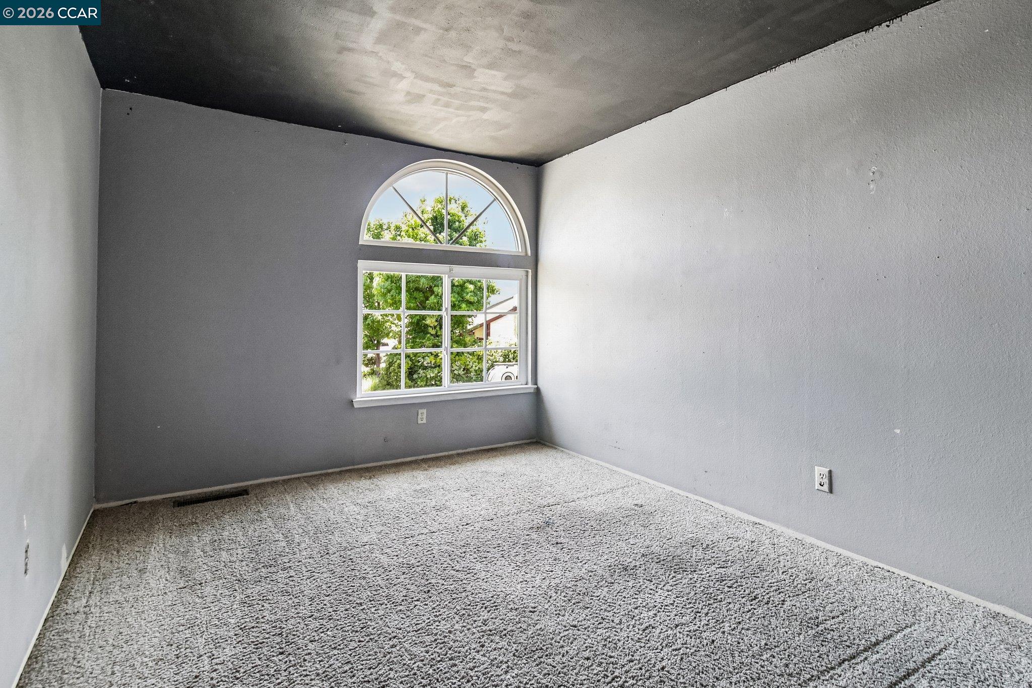 410 Oakbreeze Ct