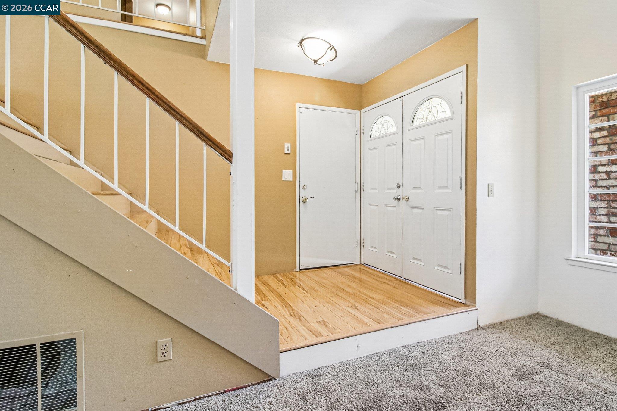 410 Oakbreeze Ct