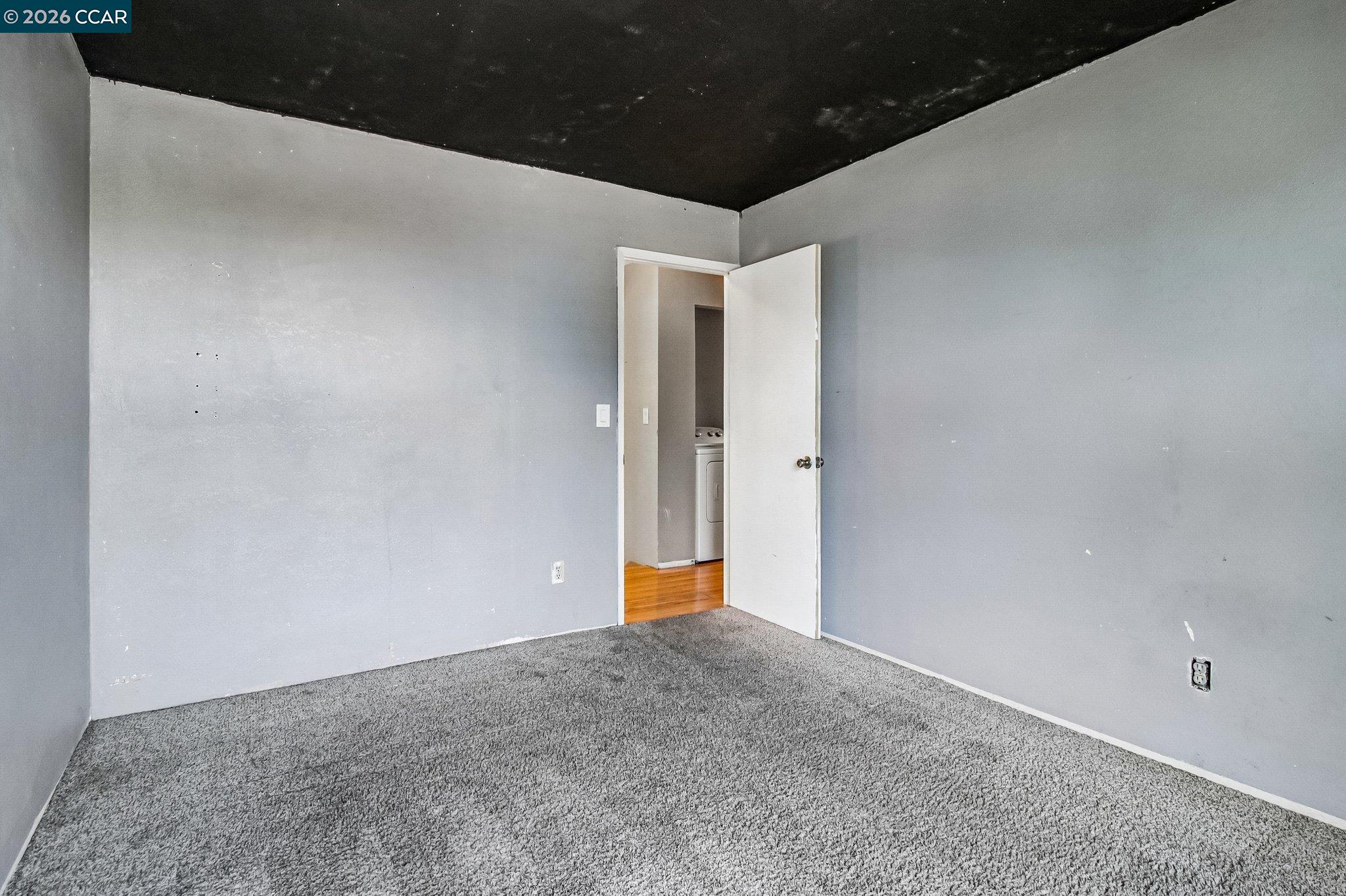 410 Oakbreeze Ct