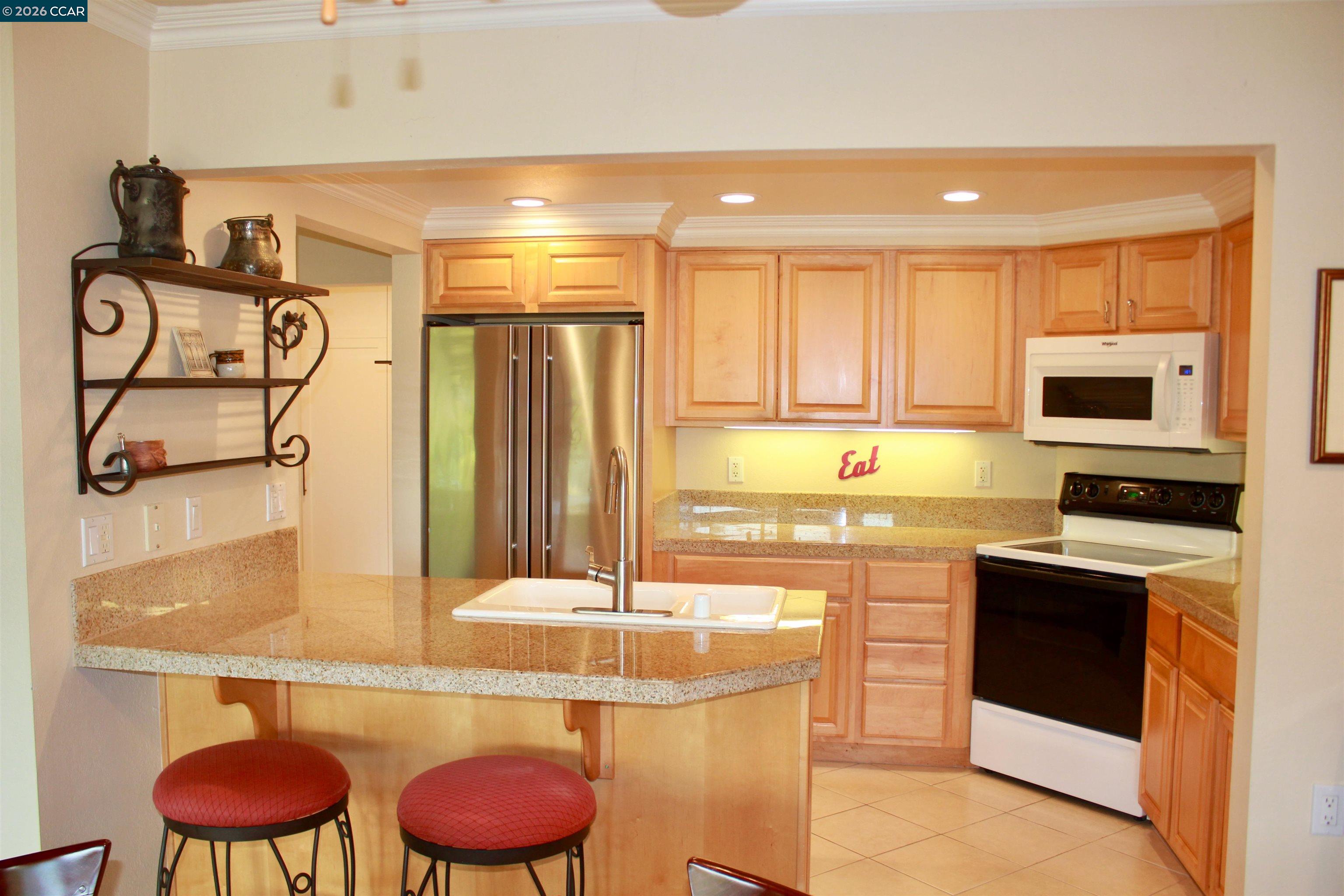 2100 Skycrest Drive # 10