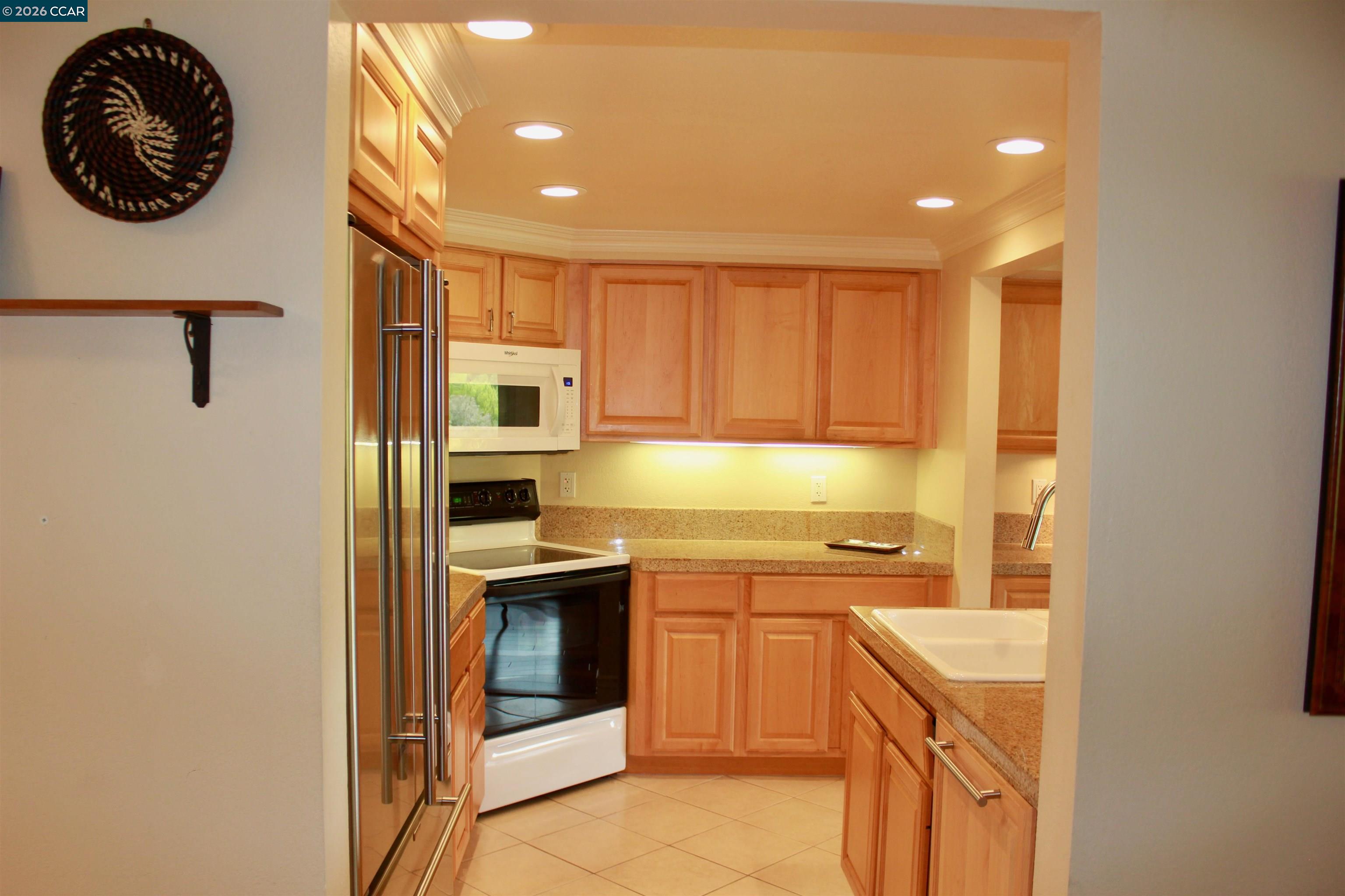 2100 Skycrest Drive # 10