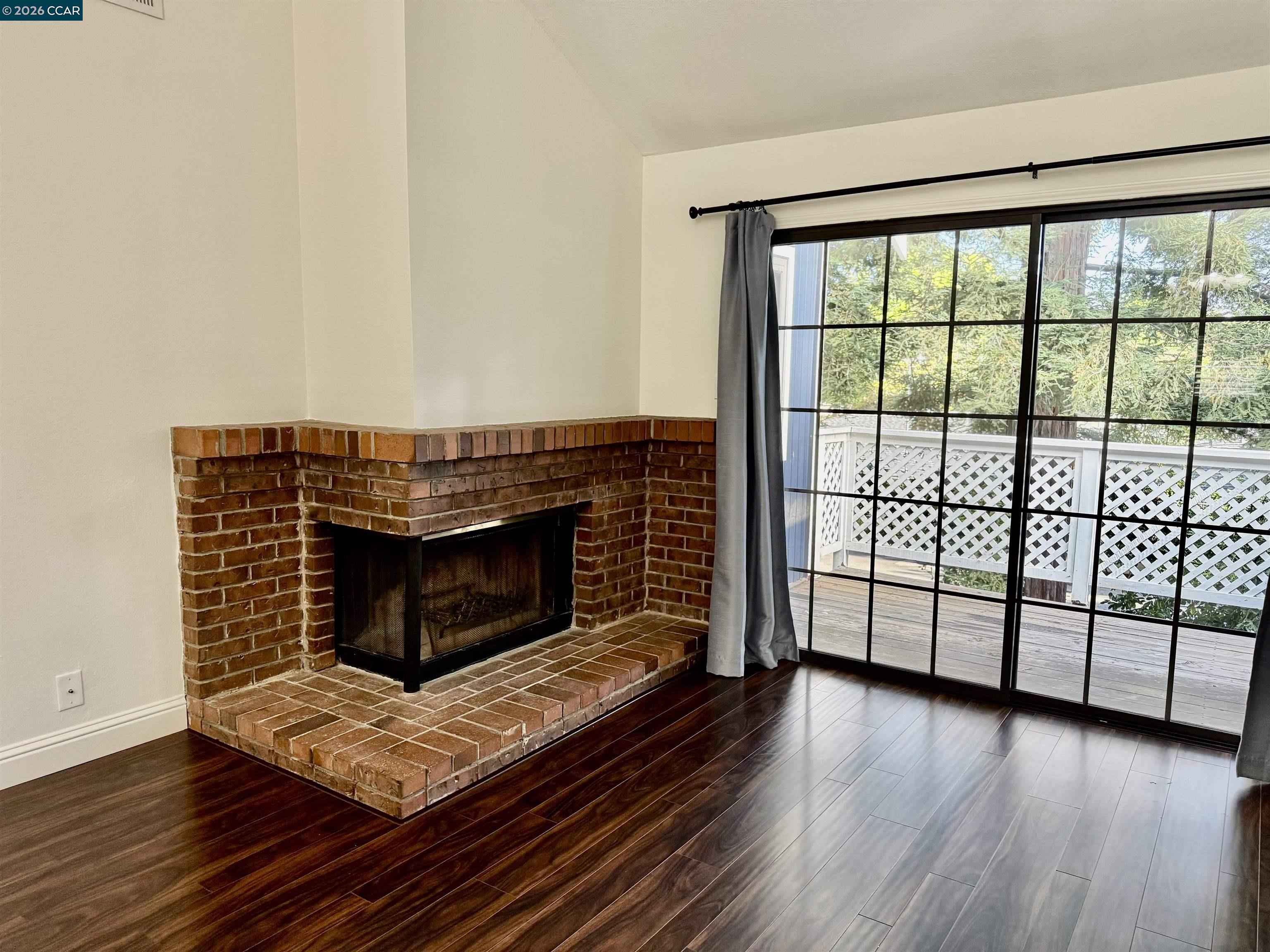 202 Kelley Ln
