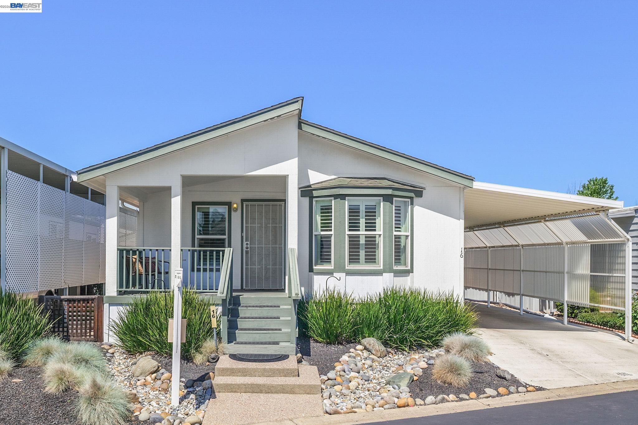 3263 Vineyard Ave., #16 # 16