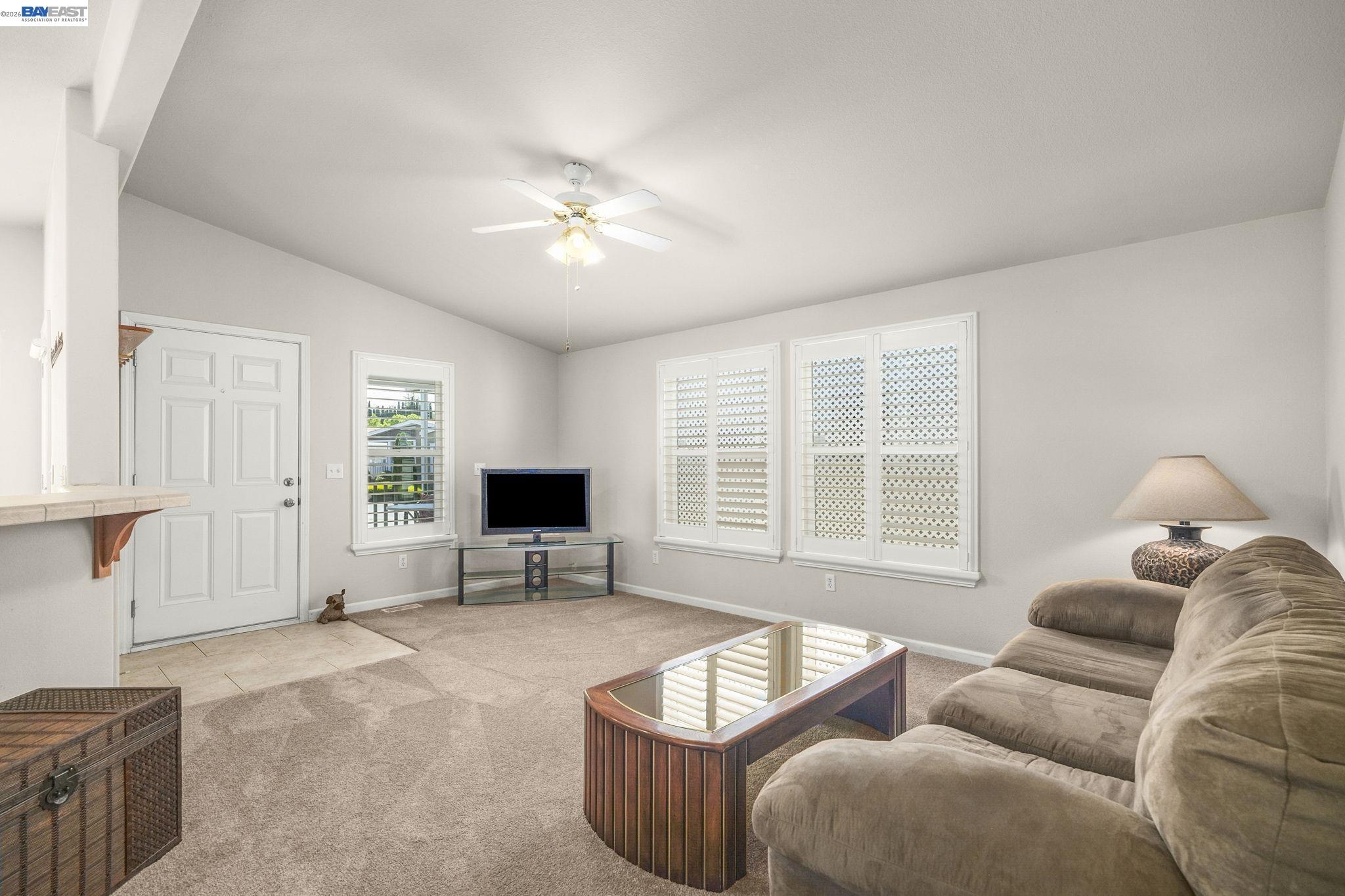 3263 Vineyard Ave., #16 # 16