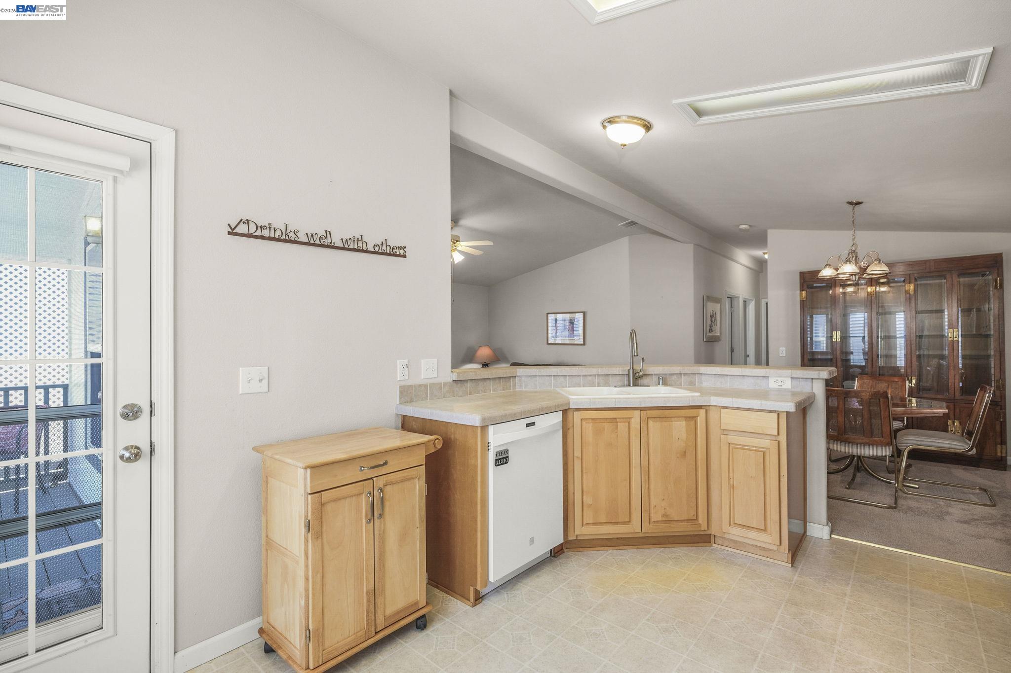 3263 Vineyard Ave., #16 # 16
