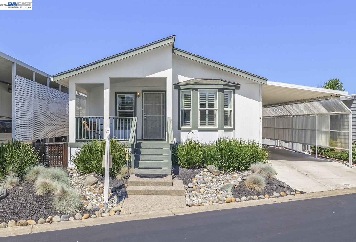 3263 Vineyard Ave., #16 # 16