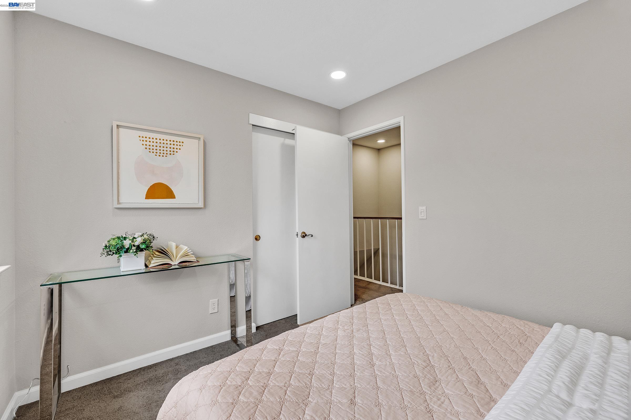 323 Sandstone Dr