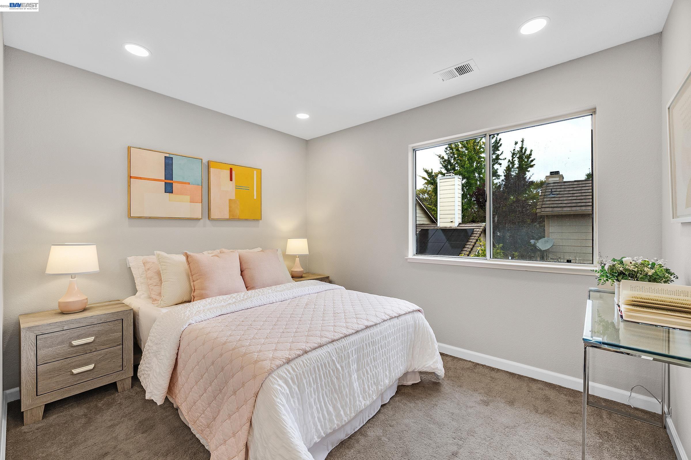 323 Sandstone Dr