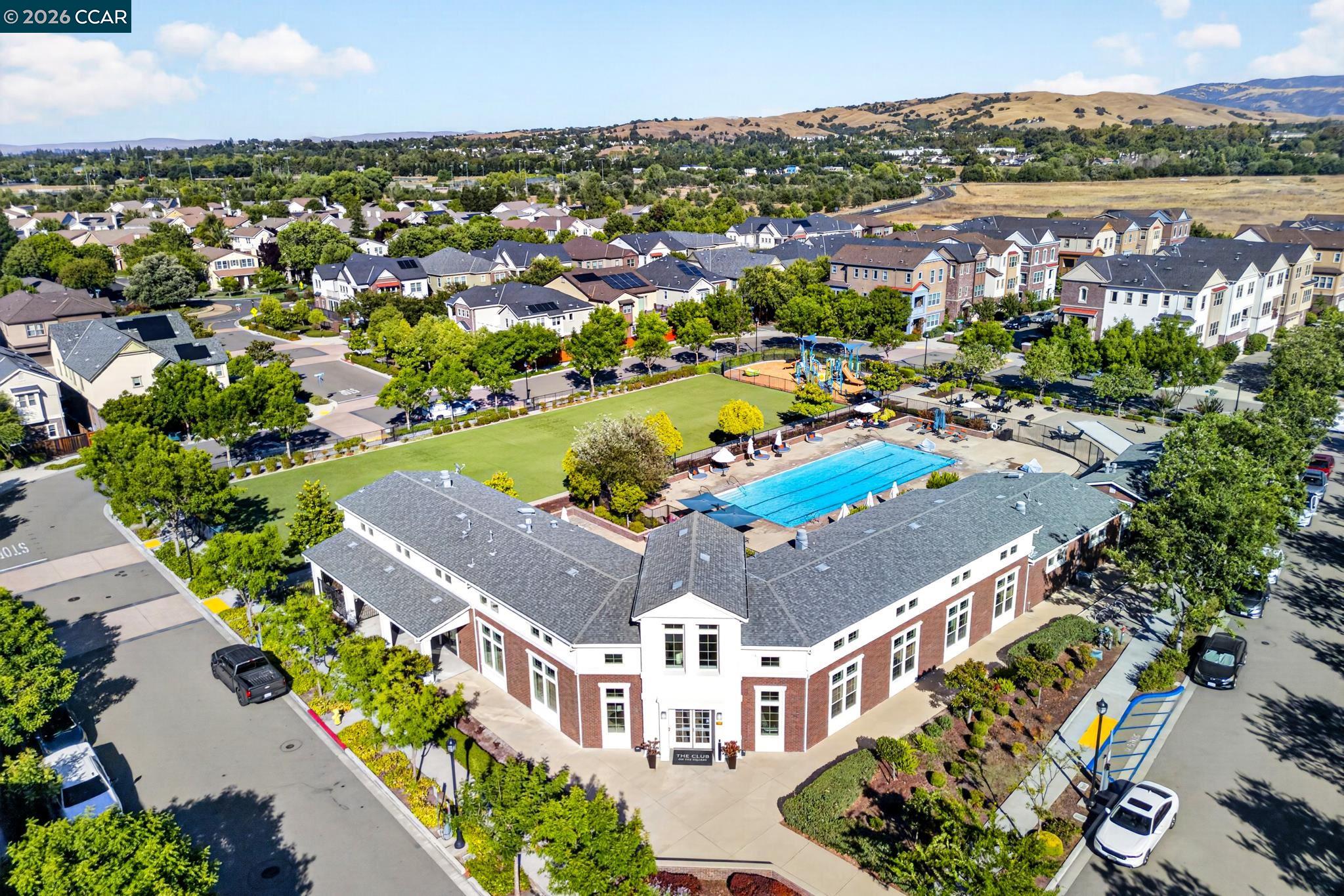 1600 Lexington Ln