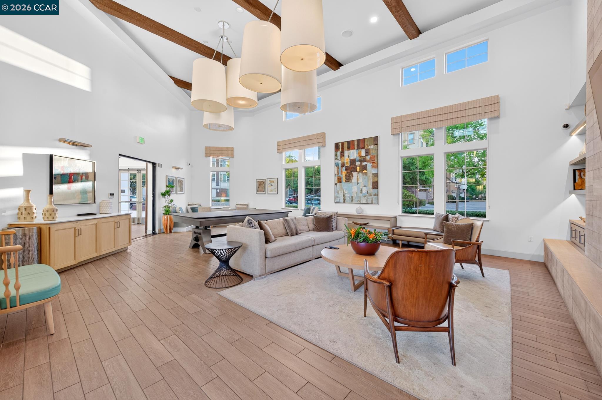 1600 Lexington Ln