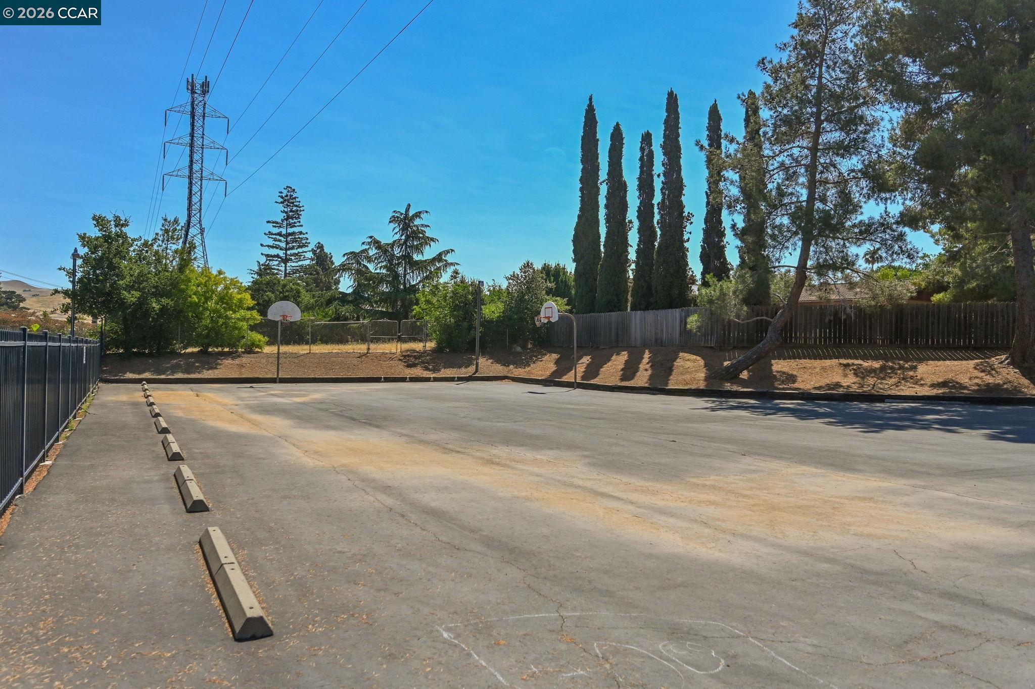 5706 Pepperridge Way