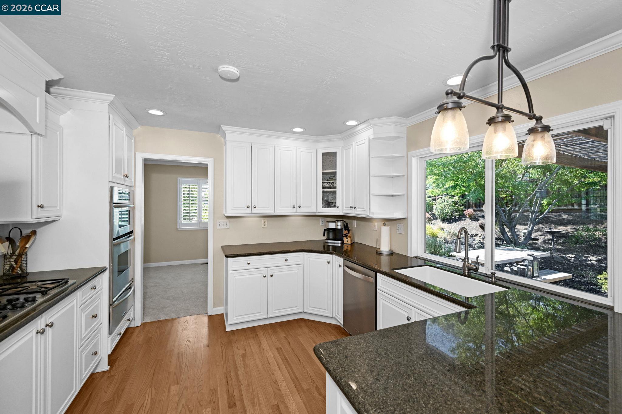 5706 Pepperridge Way