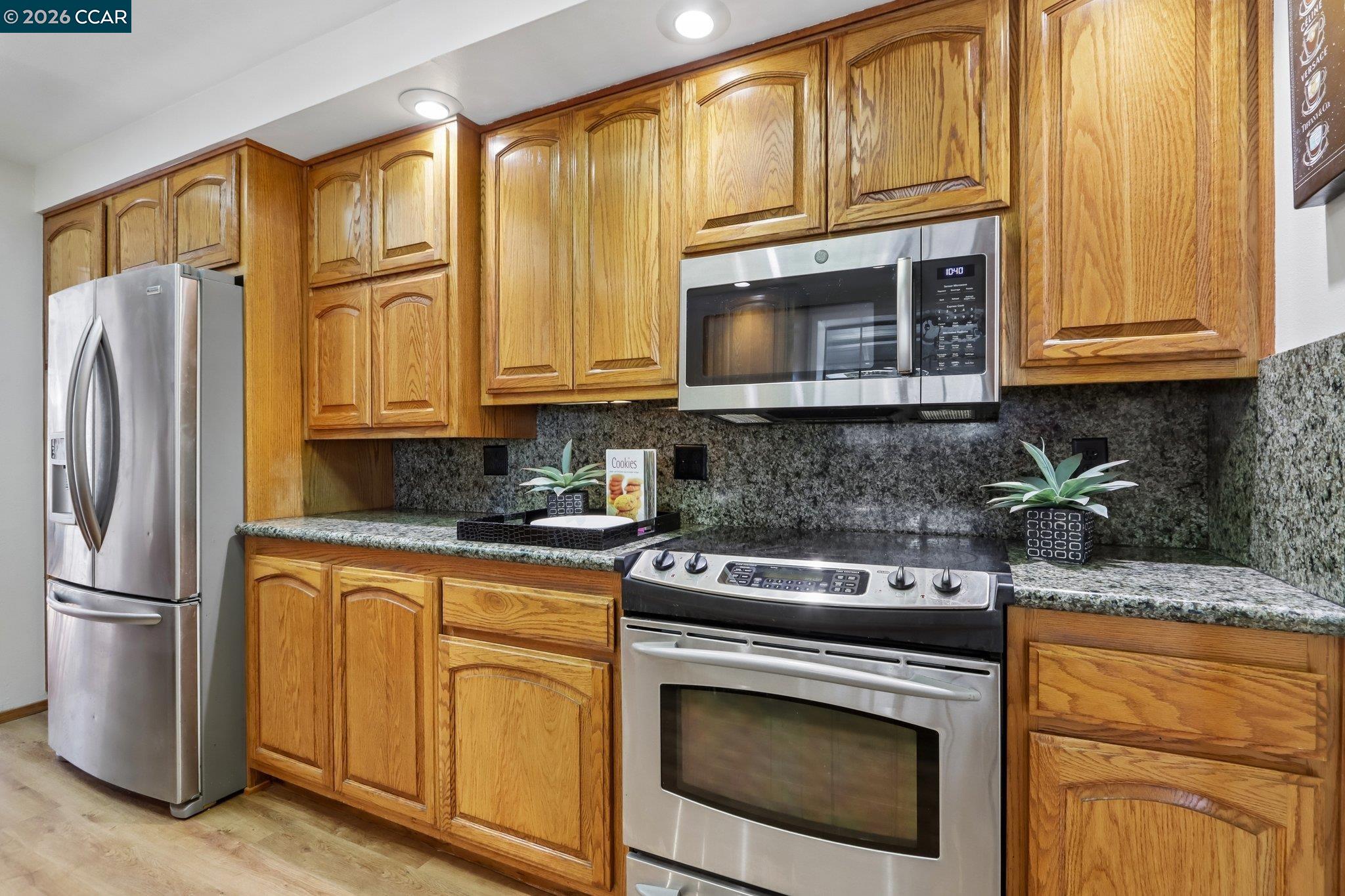 5456 Degnan Dr