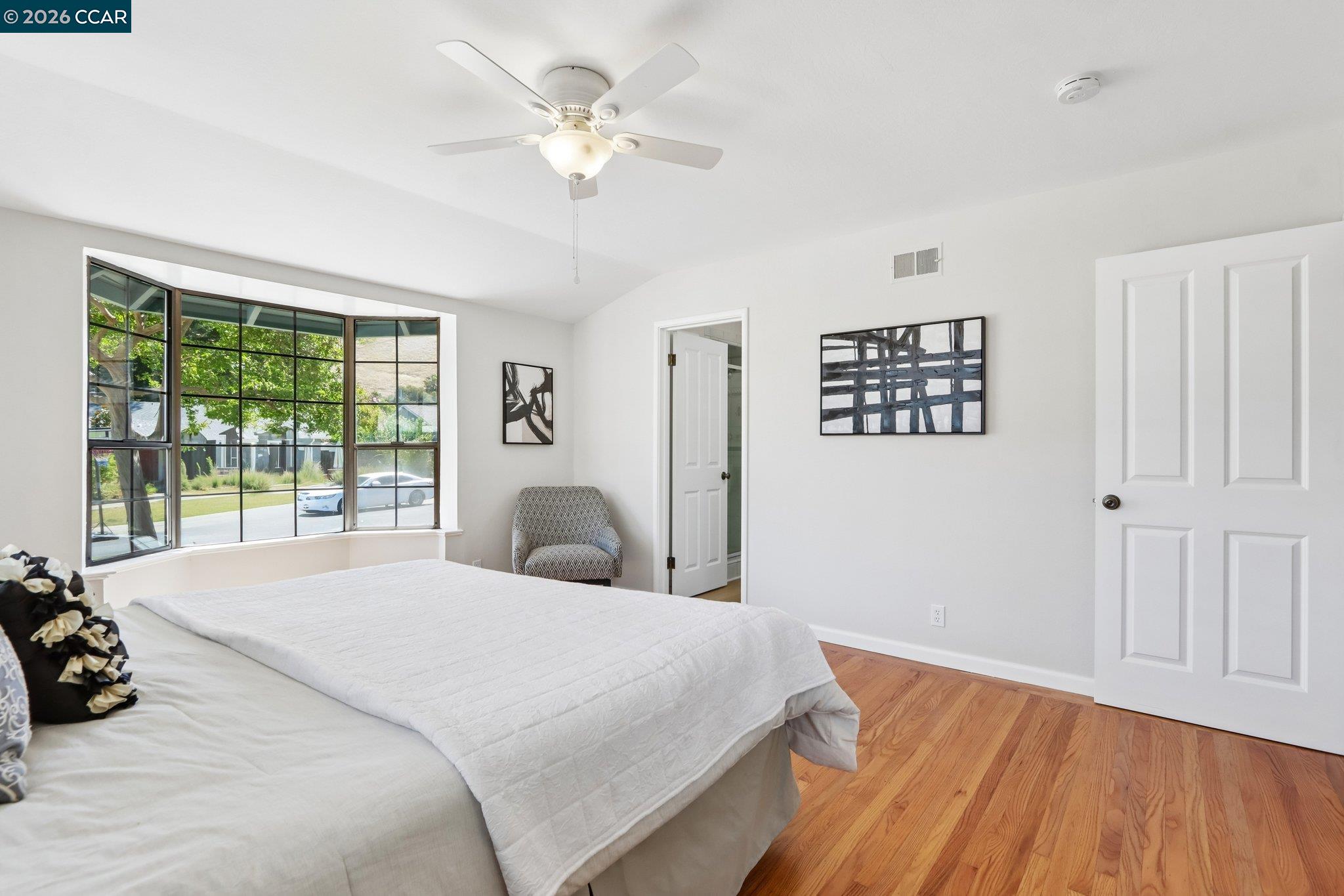 5456 Degnan Dr