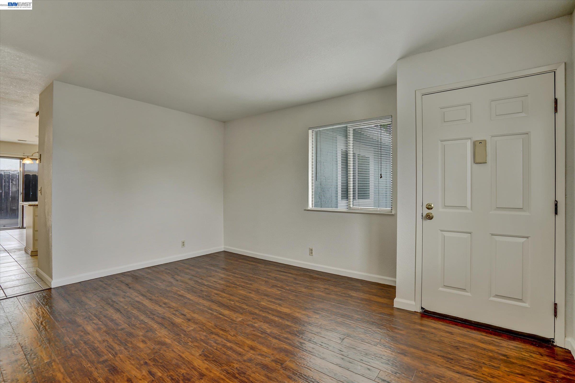 405 Lewis Ave