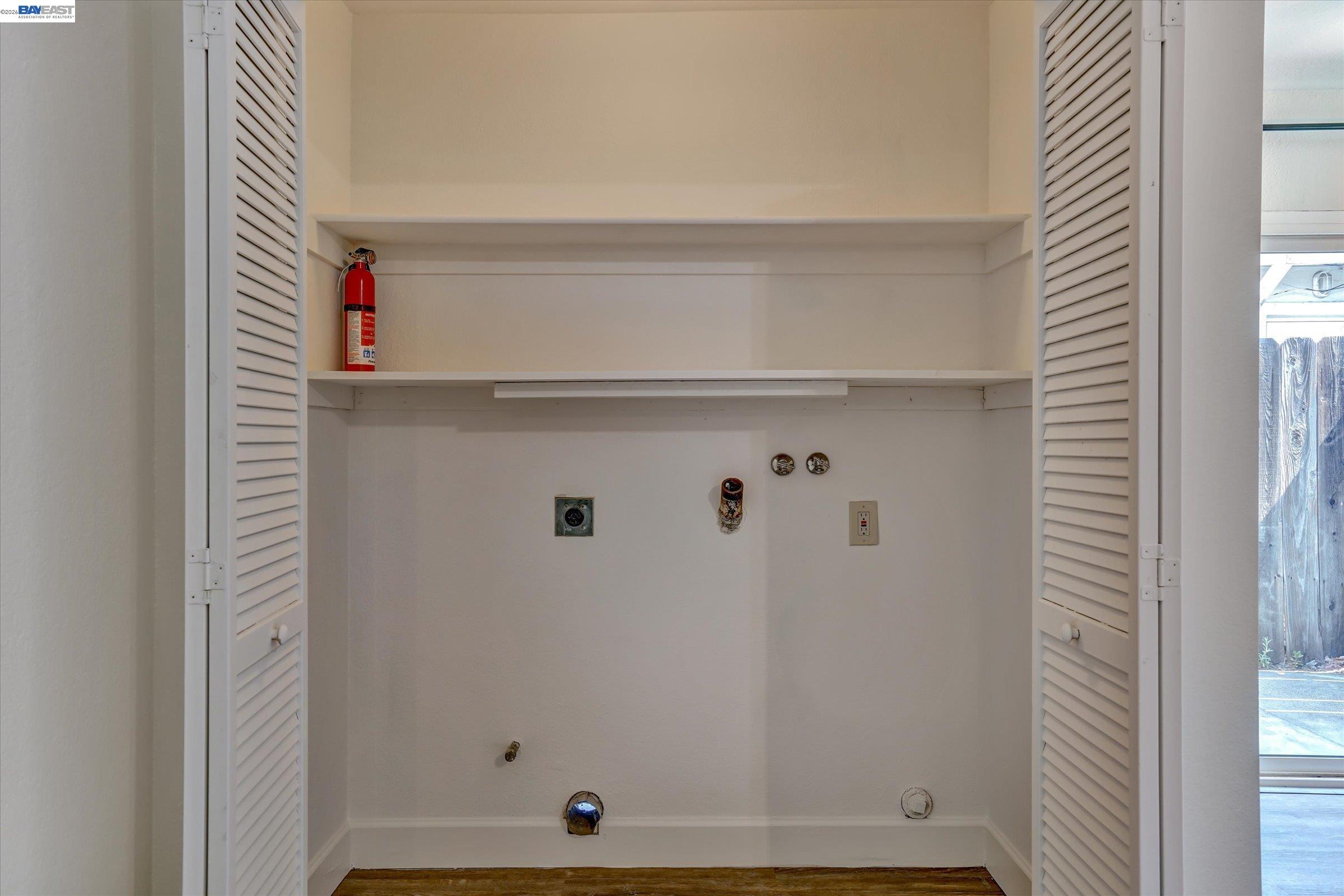 405 Lewis Ave