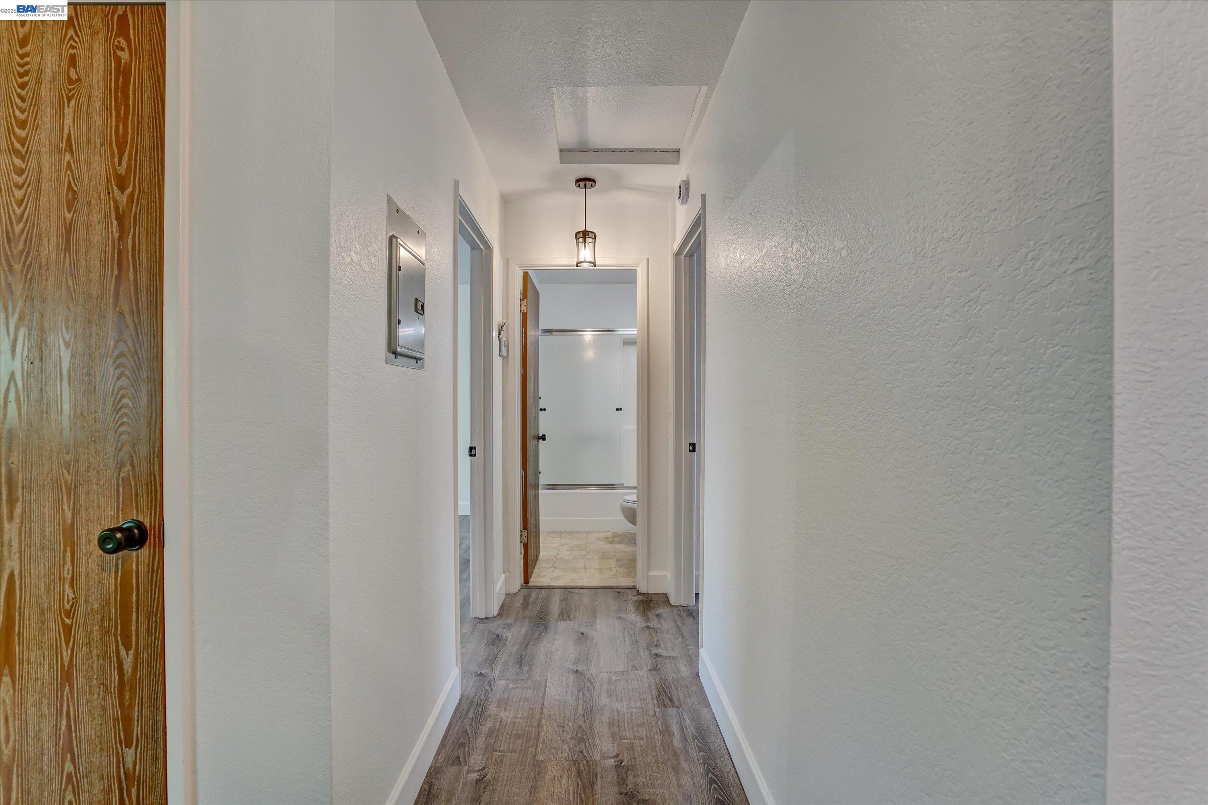 405 Lewis Ave