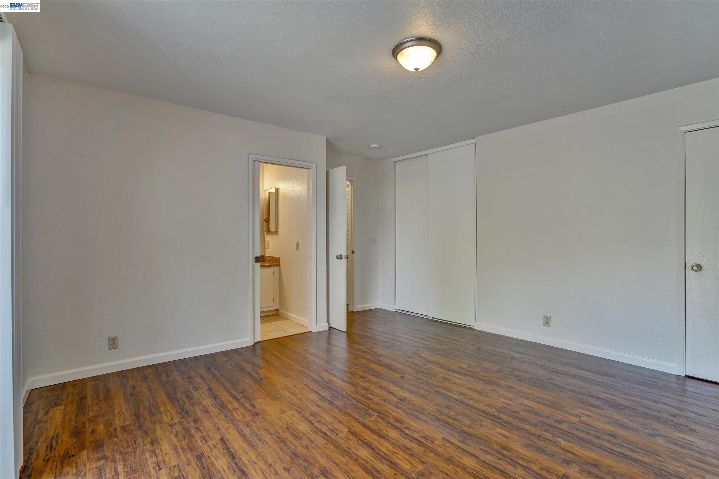 405 Lewis Ave