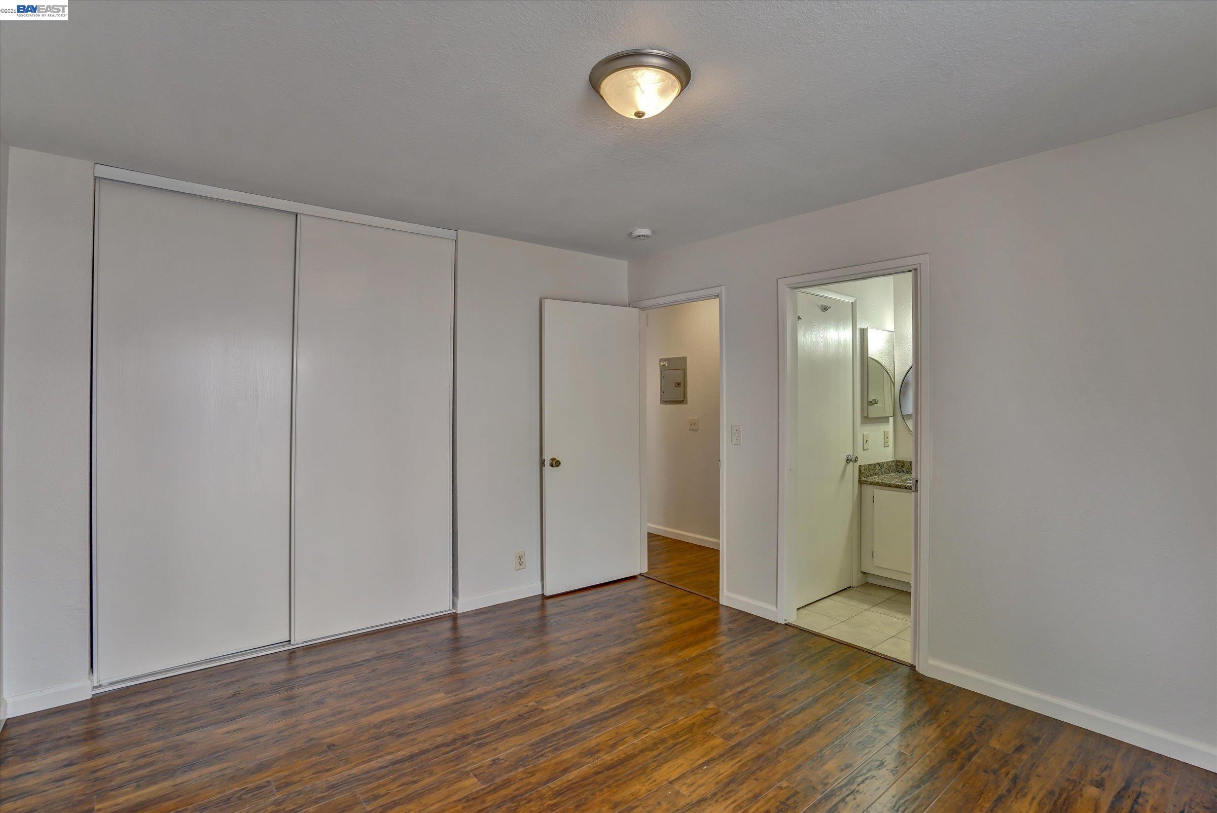 405 Lewis Ave
