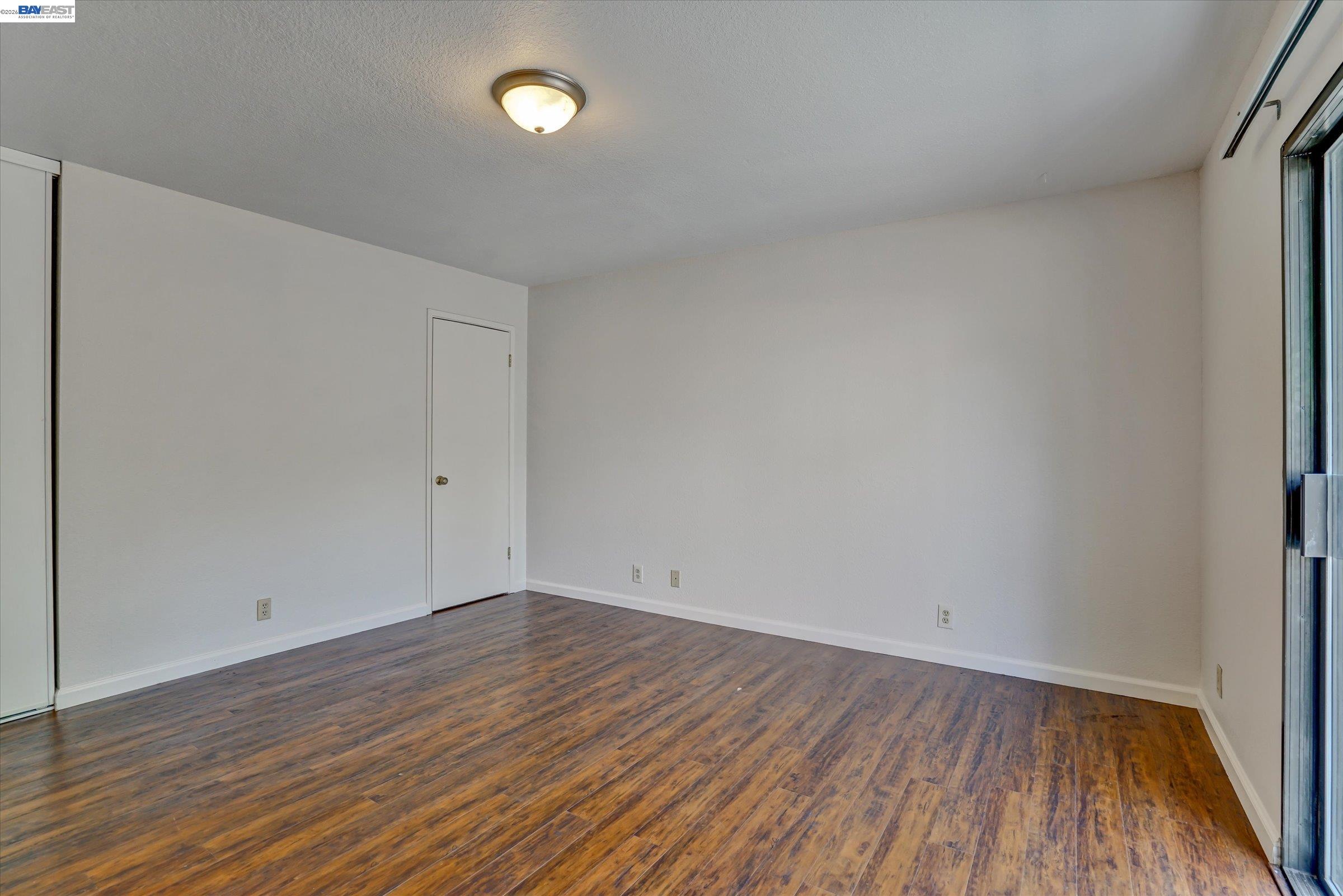 405 Lewis Ave