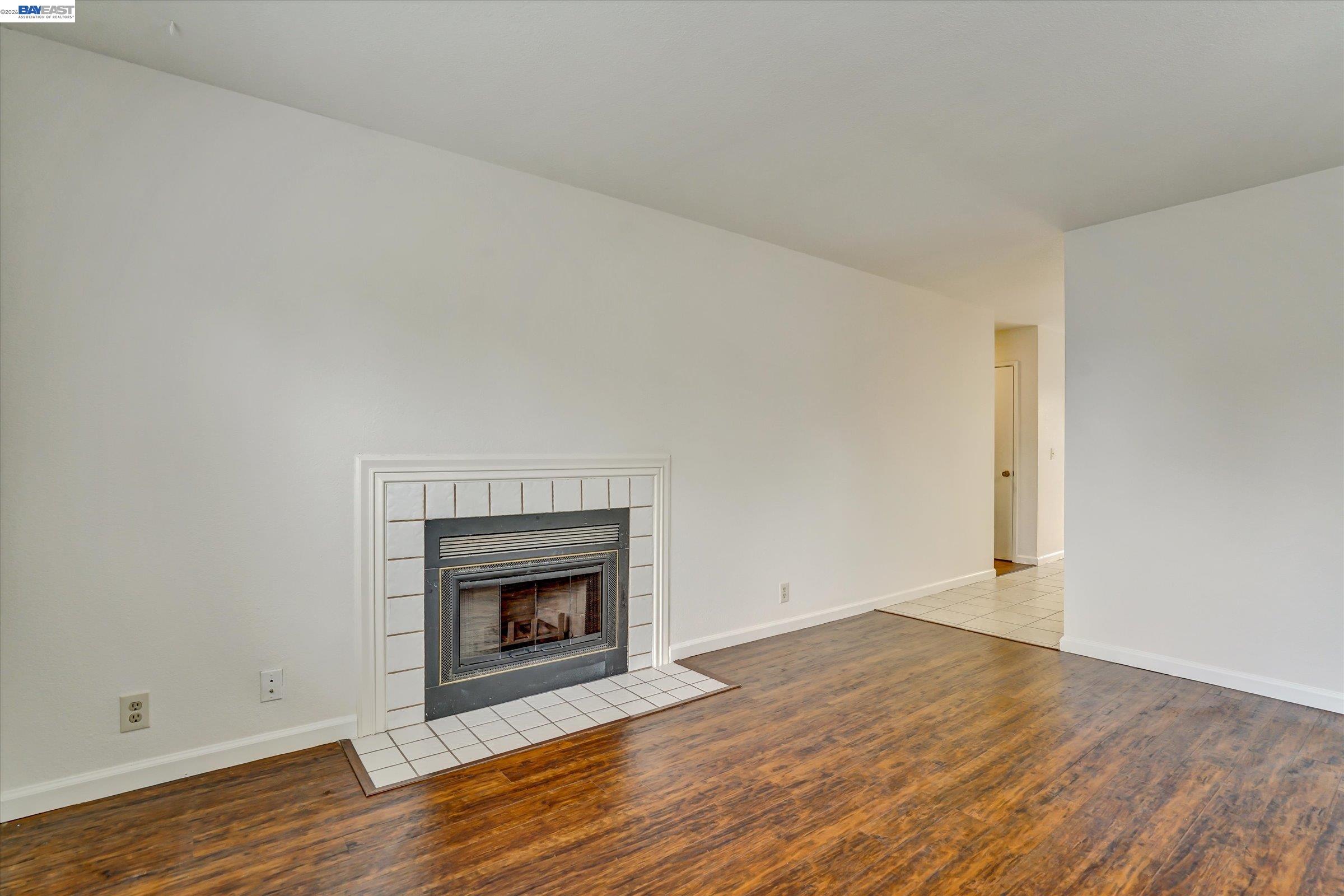 405 Lewis Ave