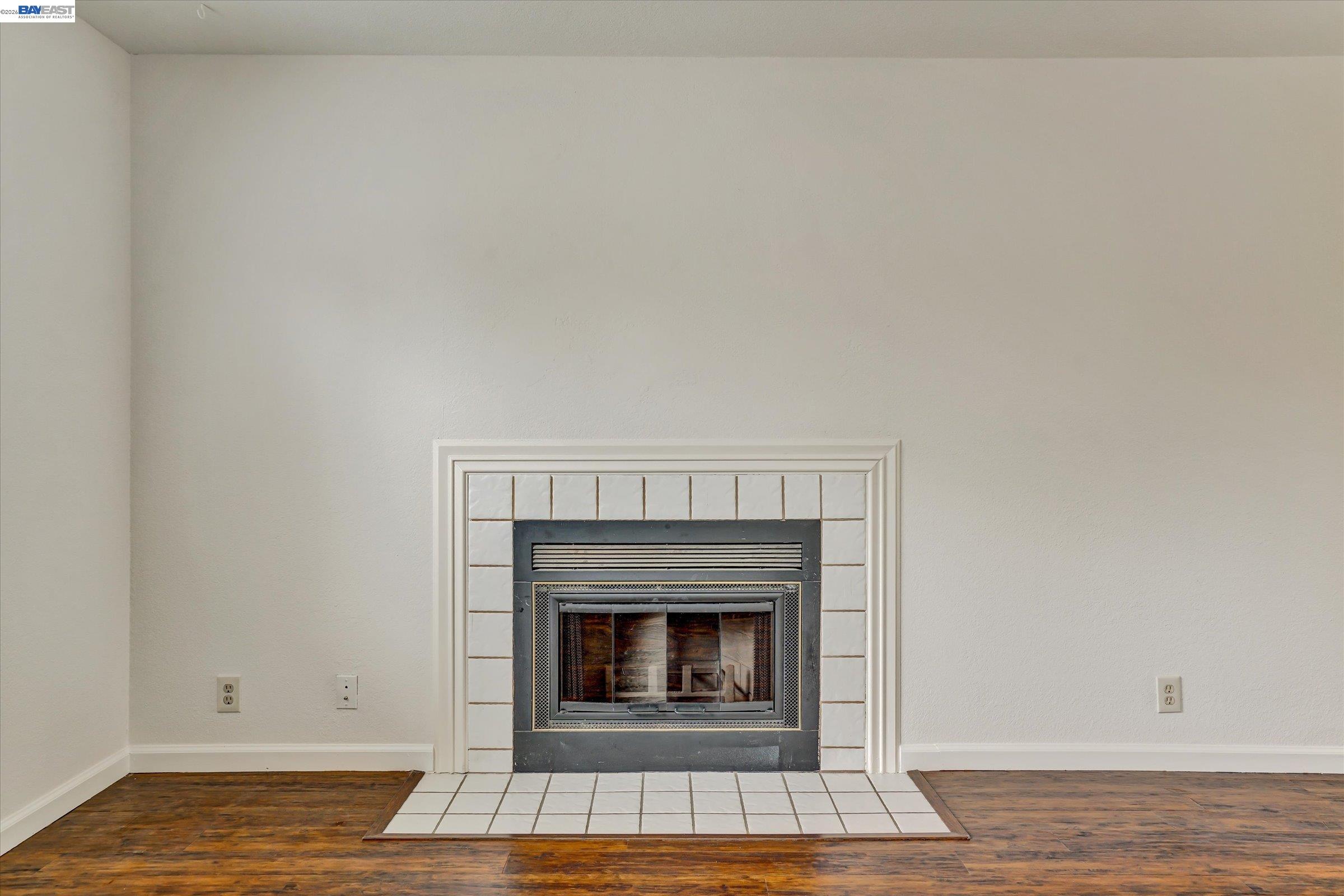 405 Lewis Ave