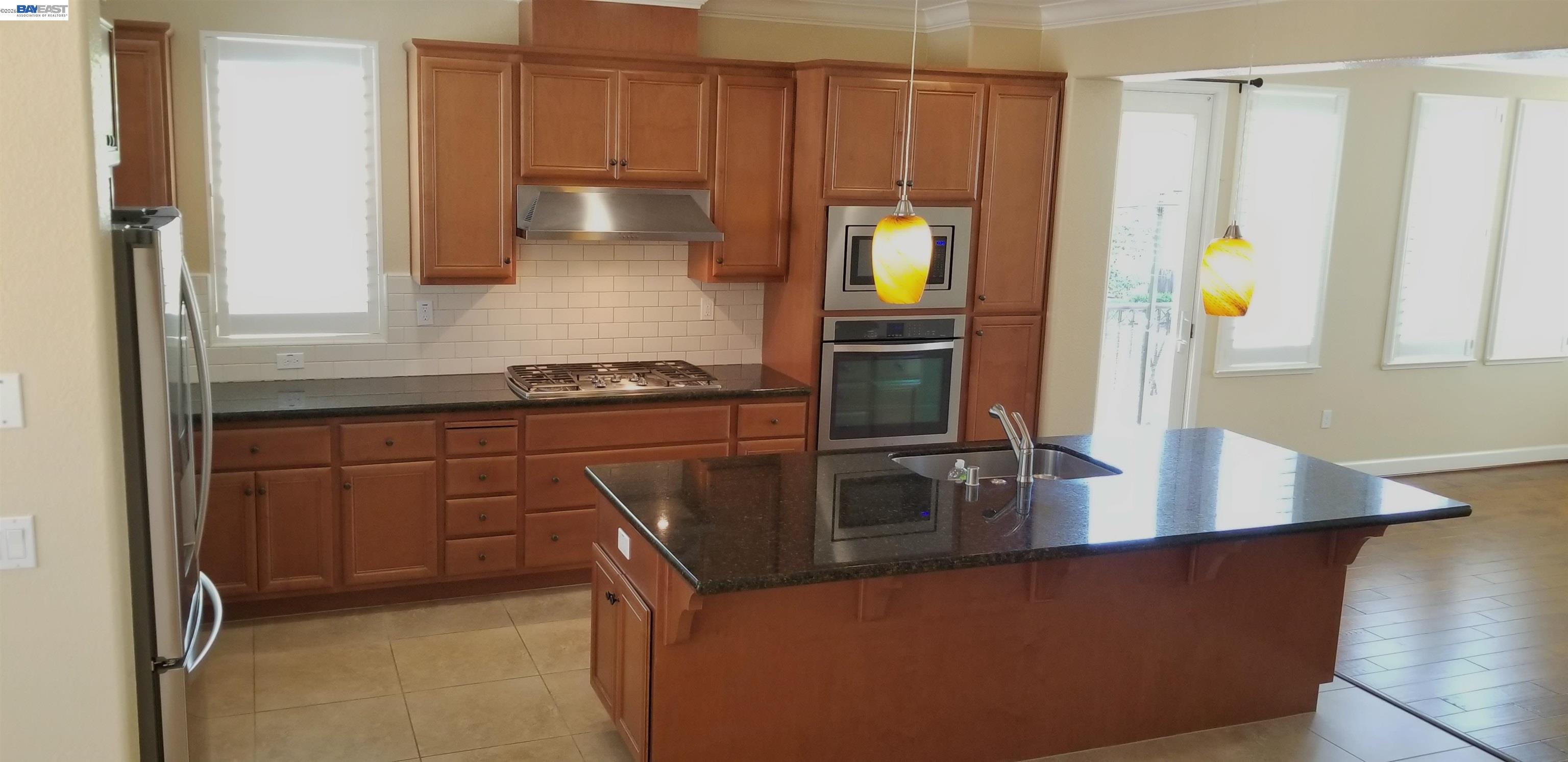 538 Selby Ln
