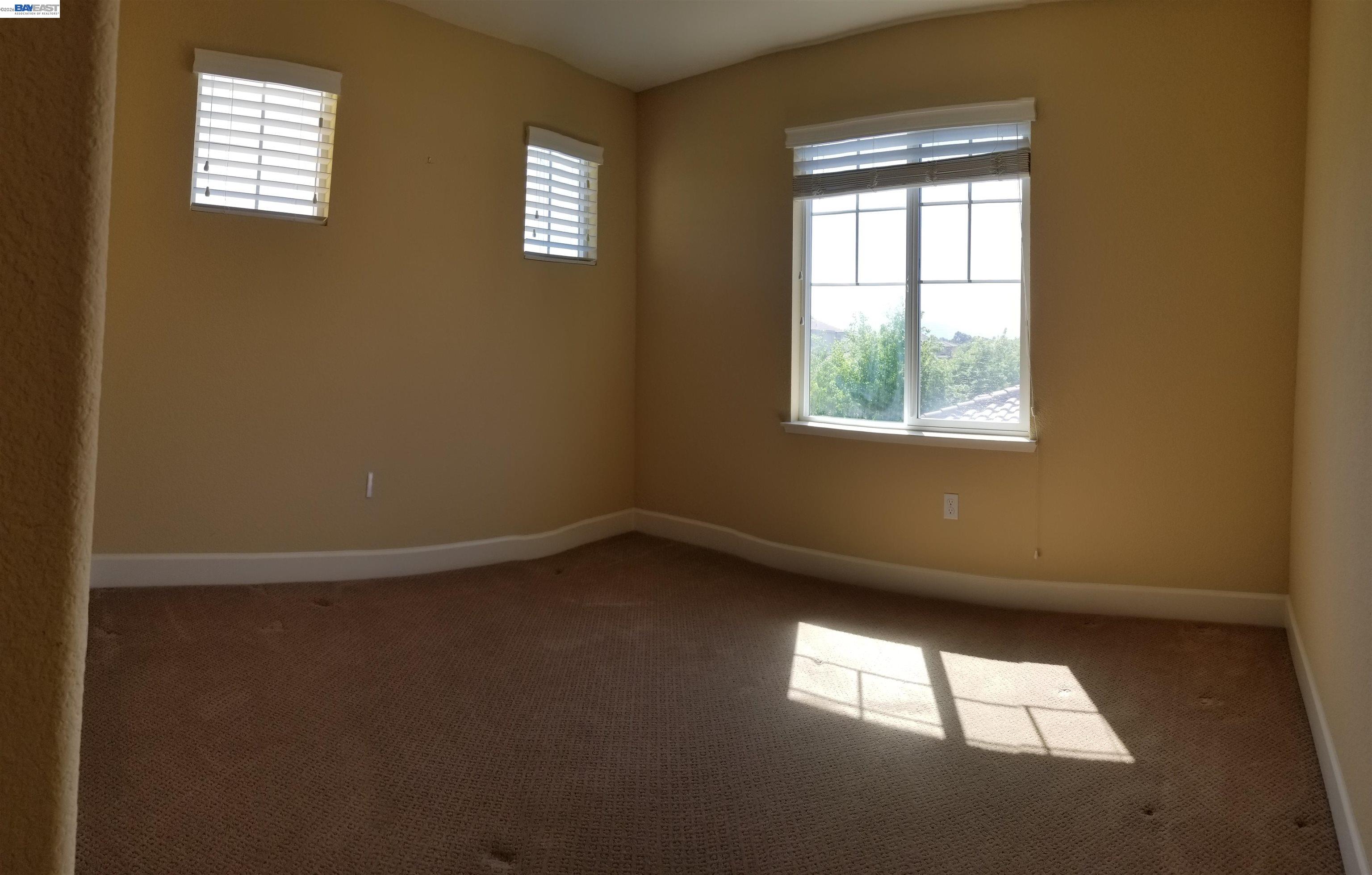 538 Selby Ln