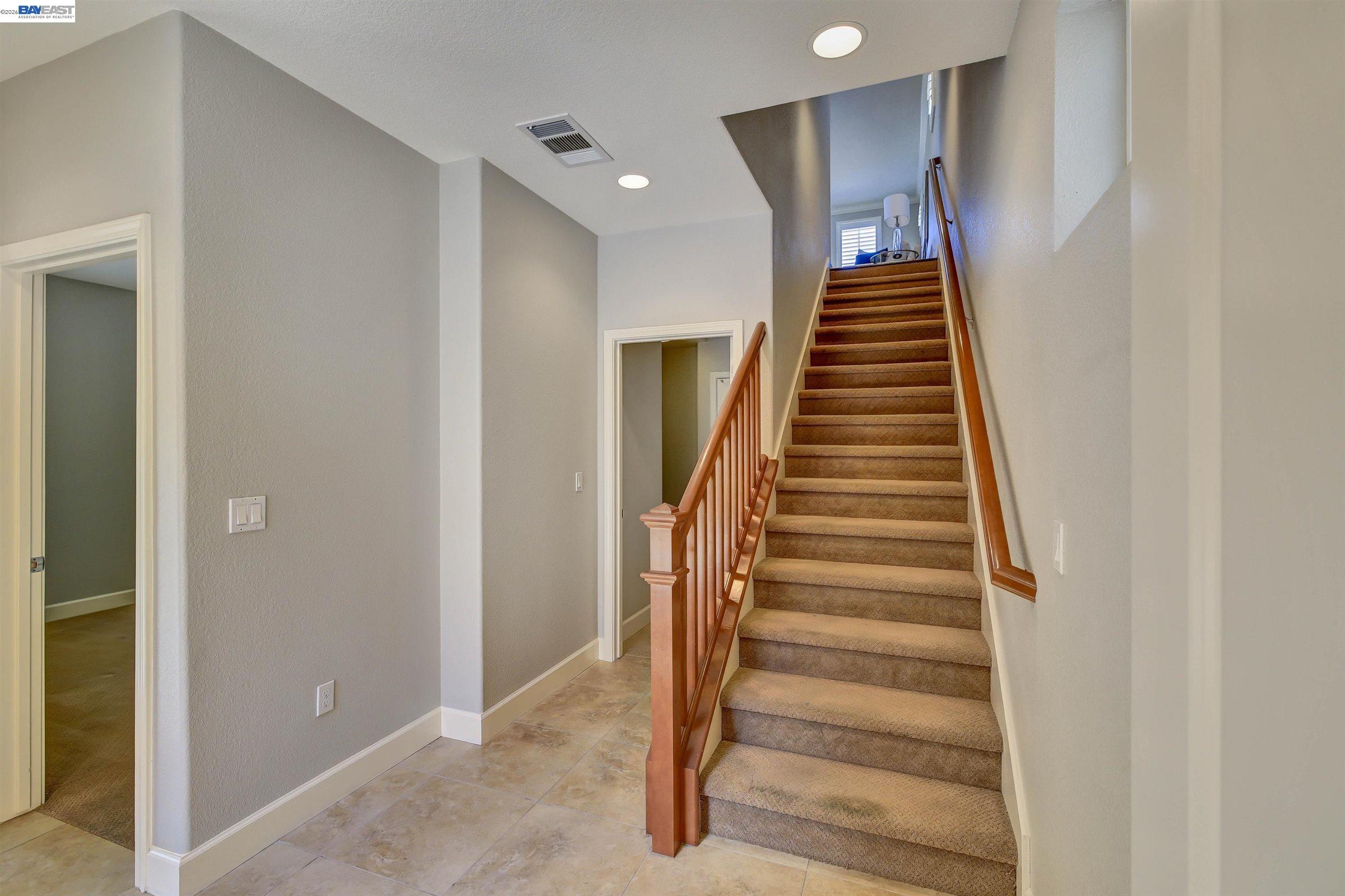 538 Selby Ln