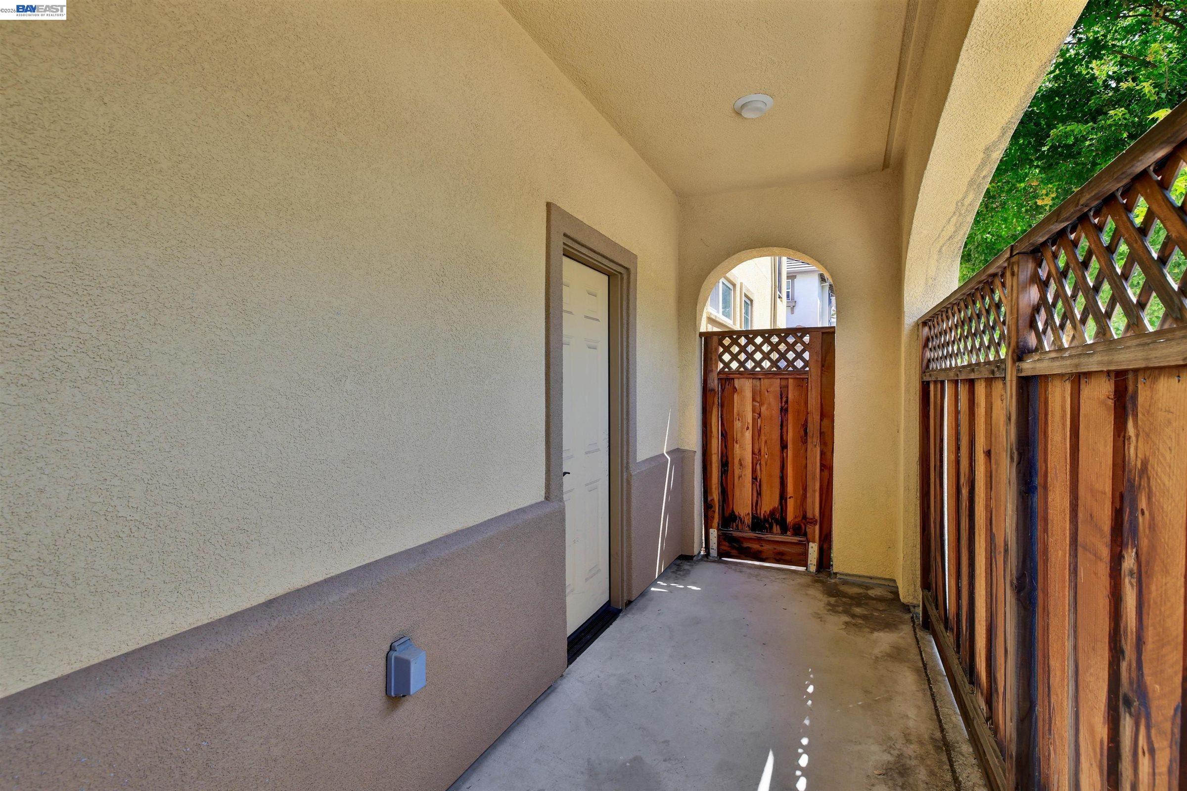 538 Selby Ln