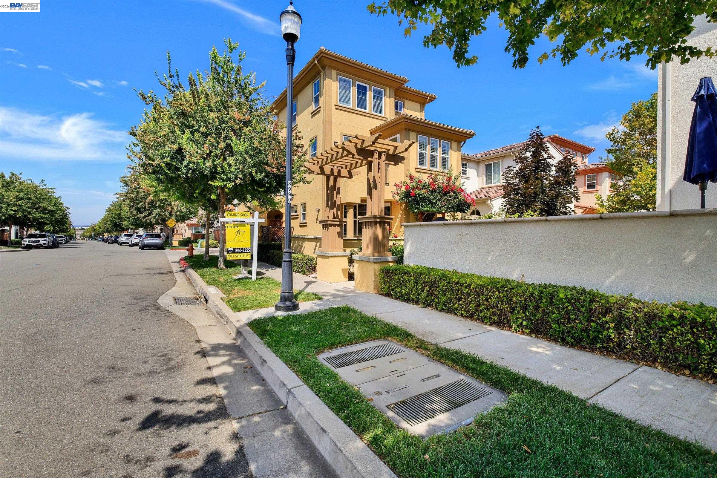 538 Selby Ln