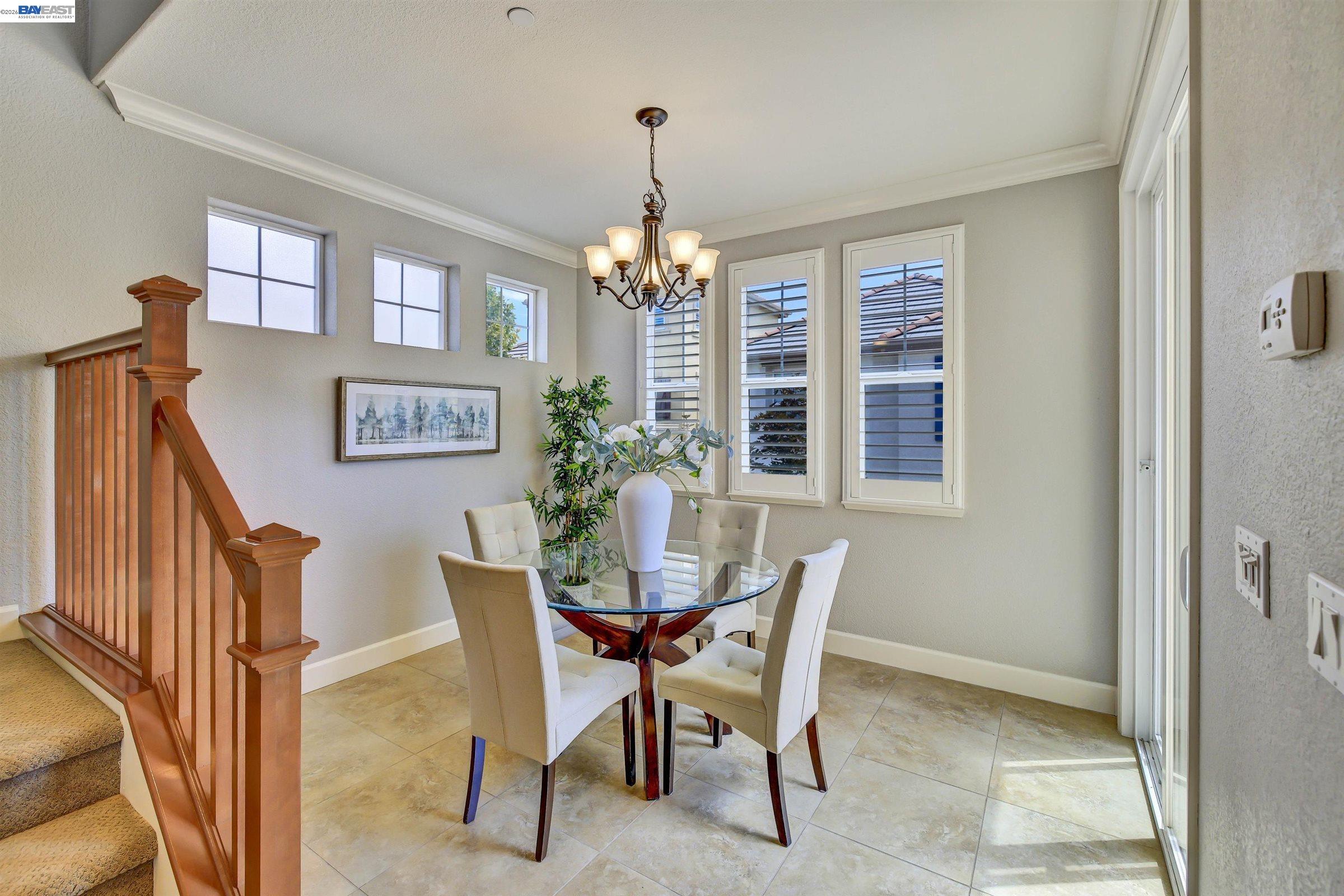 538 Selby Ln