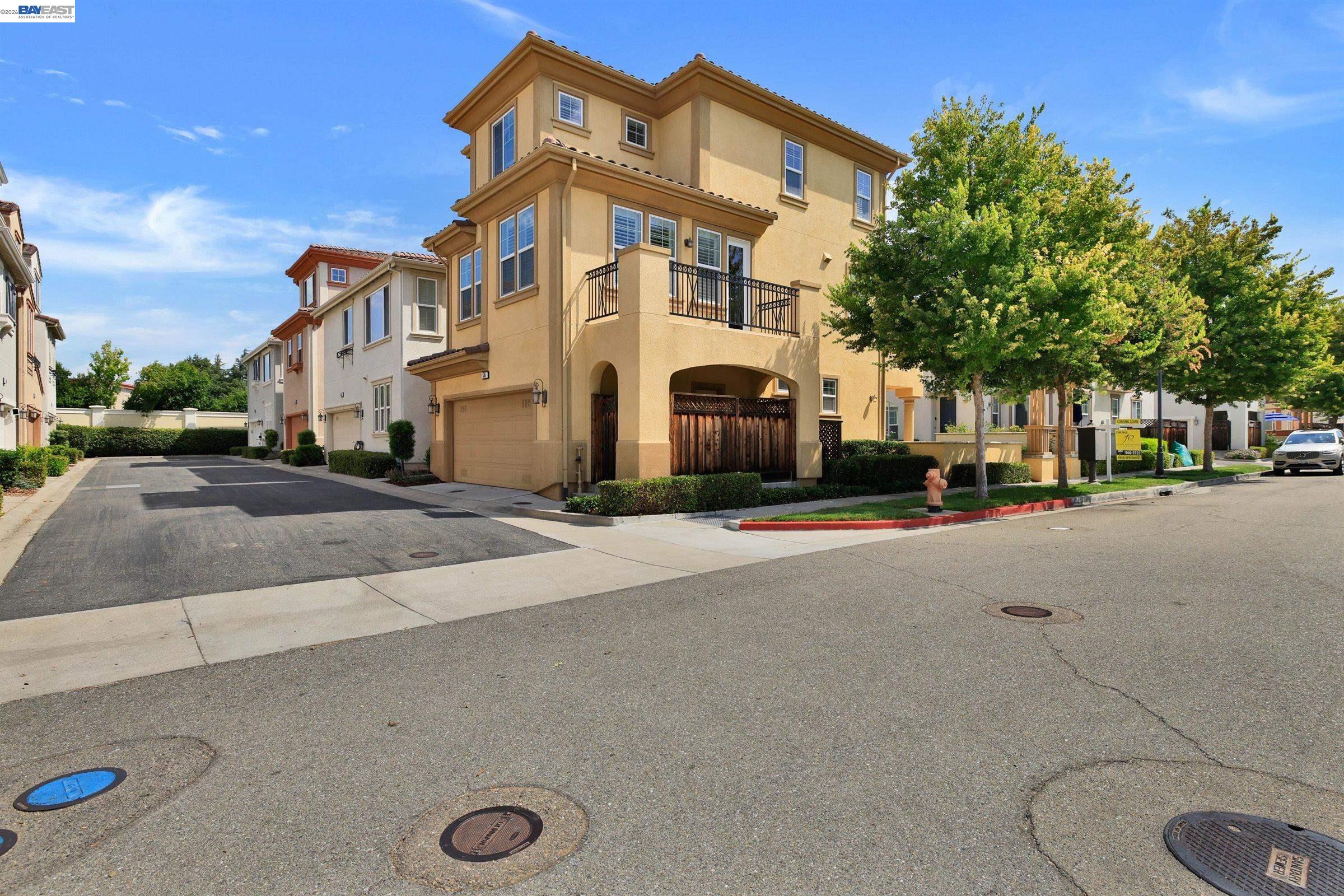 538 Selby Ln