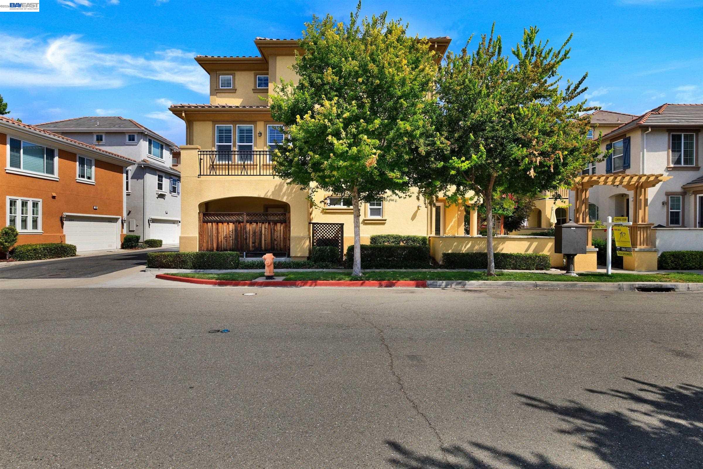 538 Selby Ln