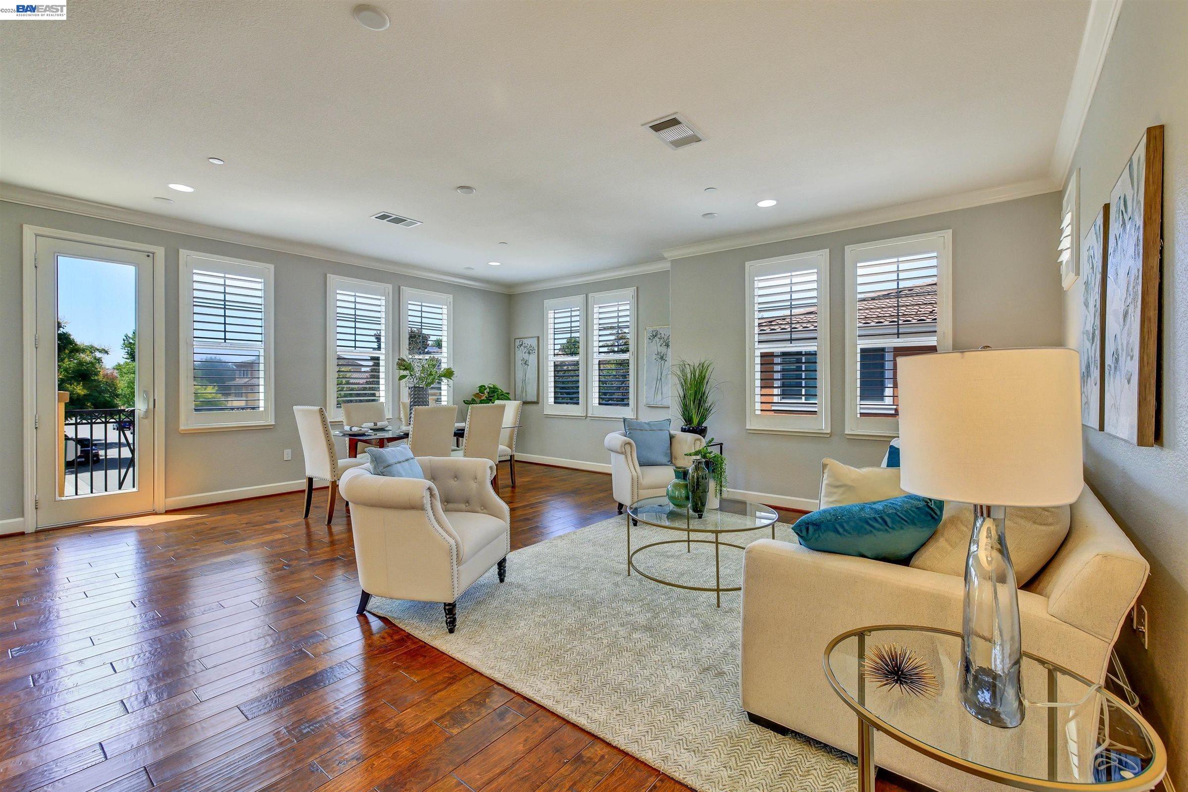 538 Selby Ln