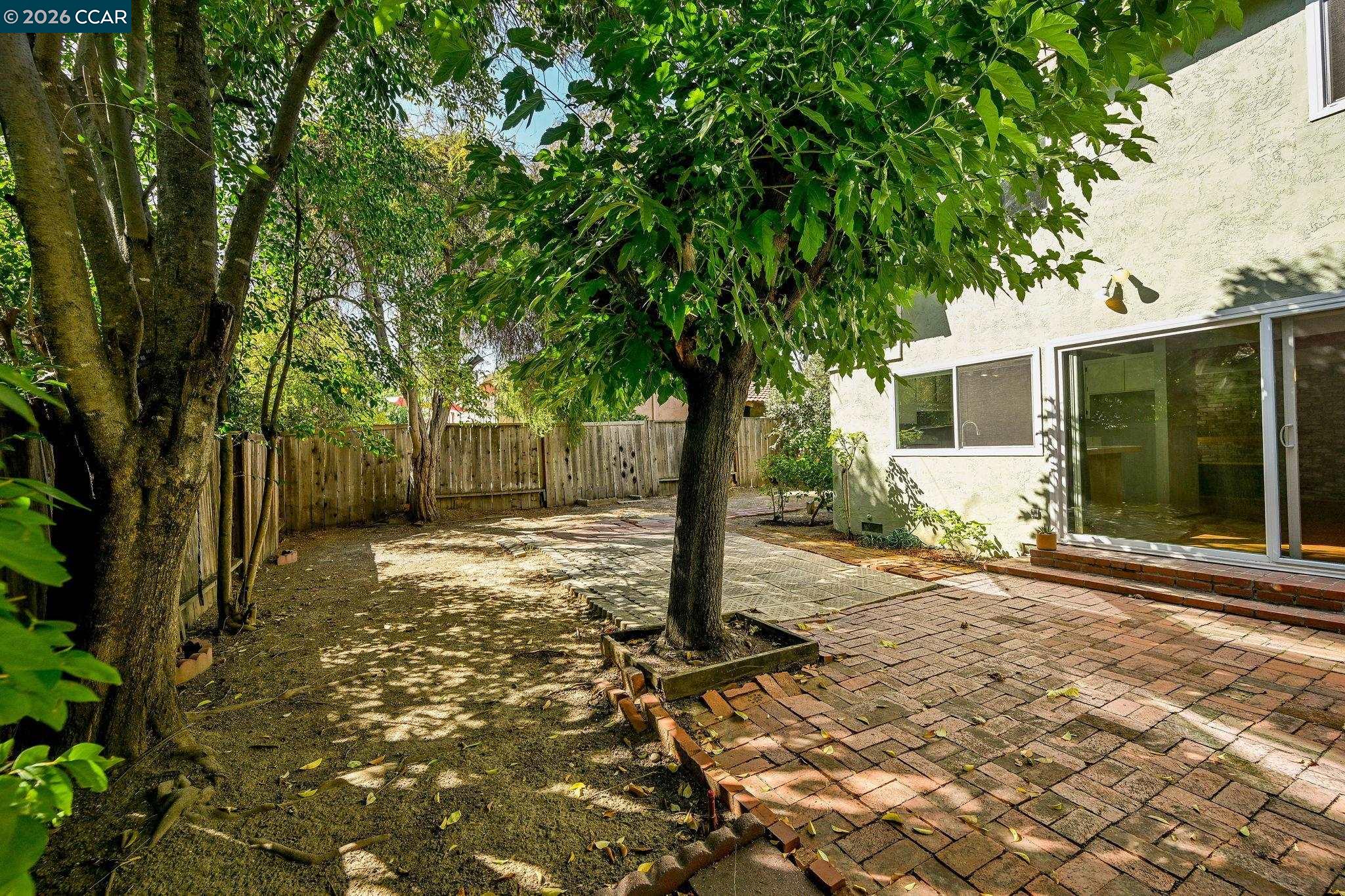 1952 Oak Grove Rd