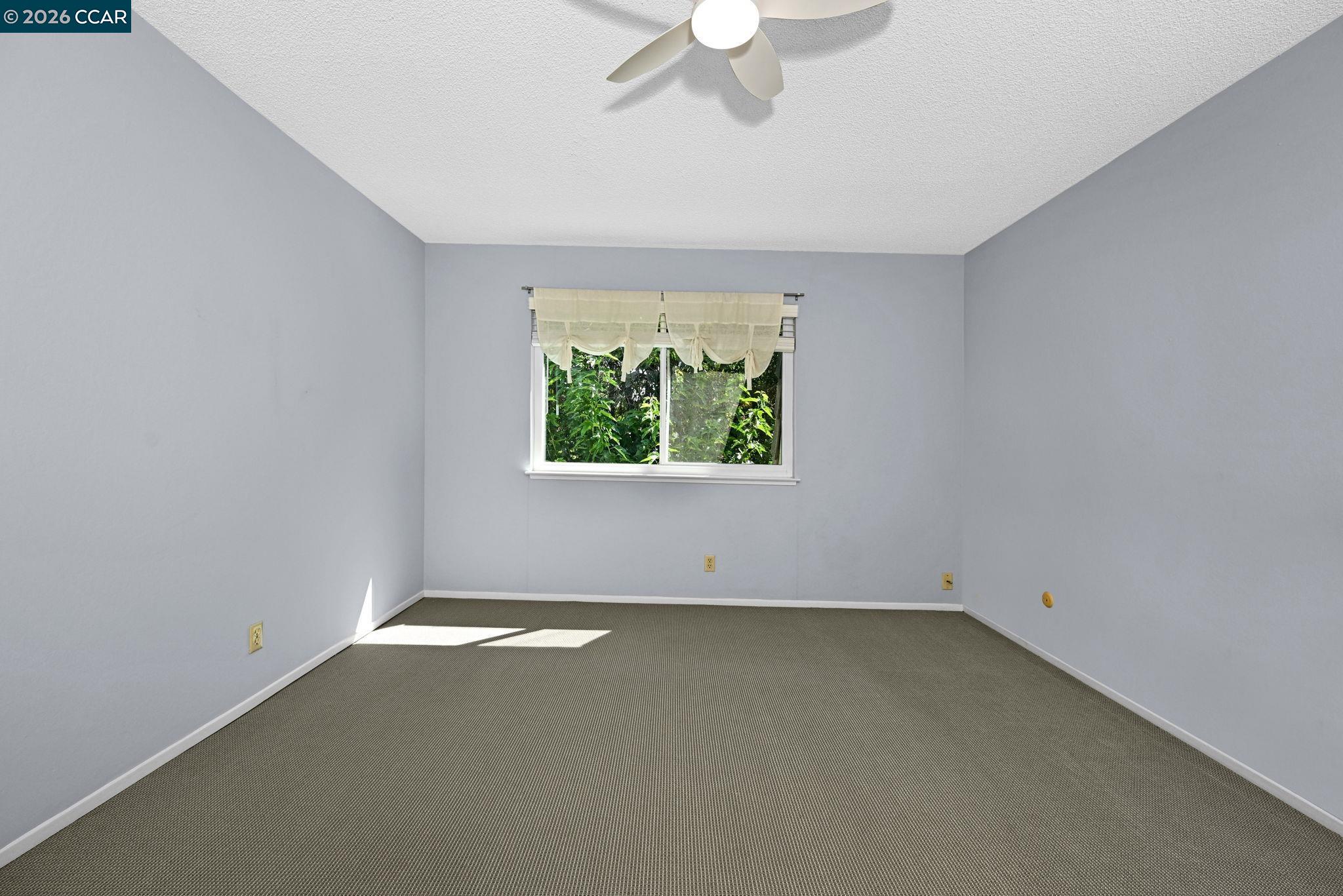 1952 Oak Grove Rd