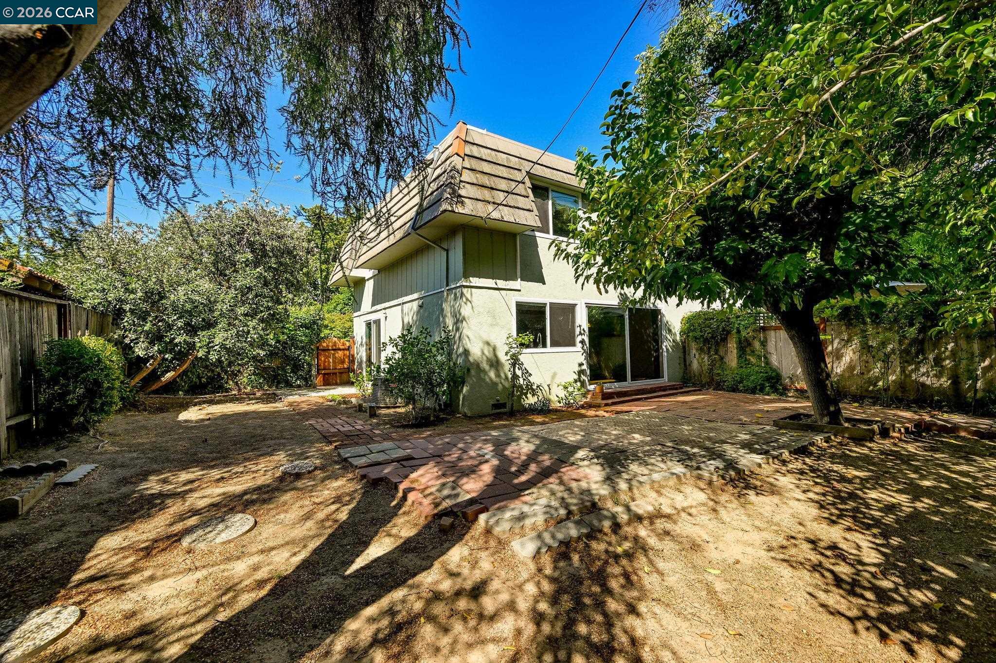1952 Oak Grove Rd