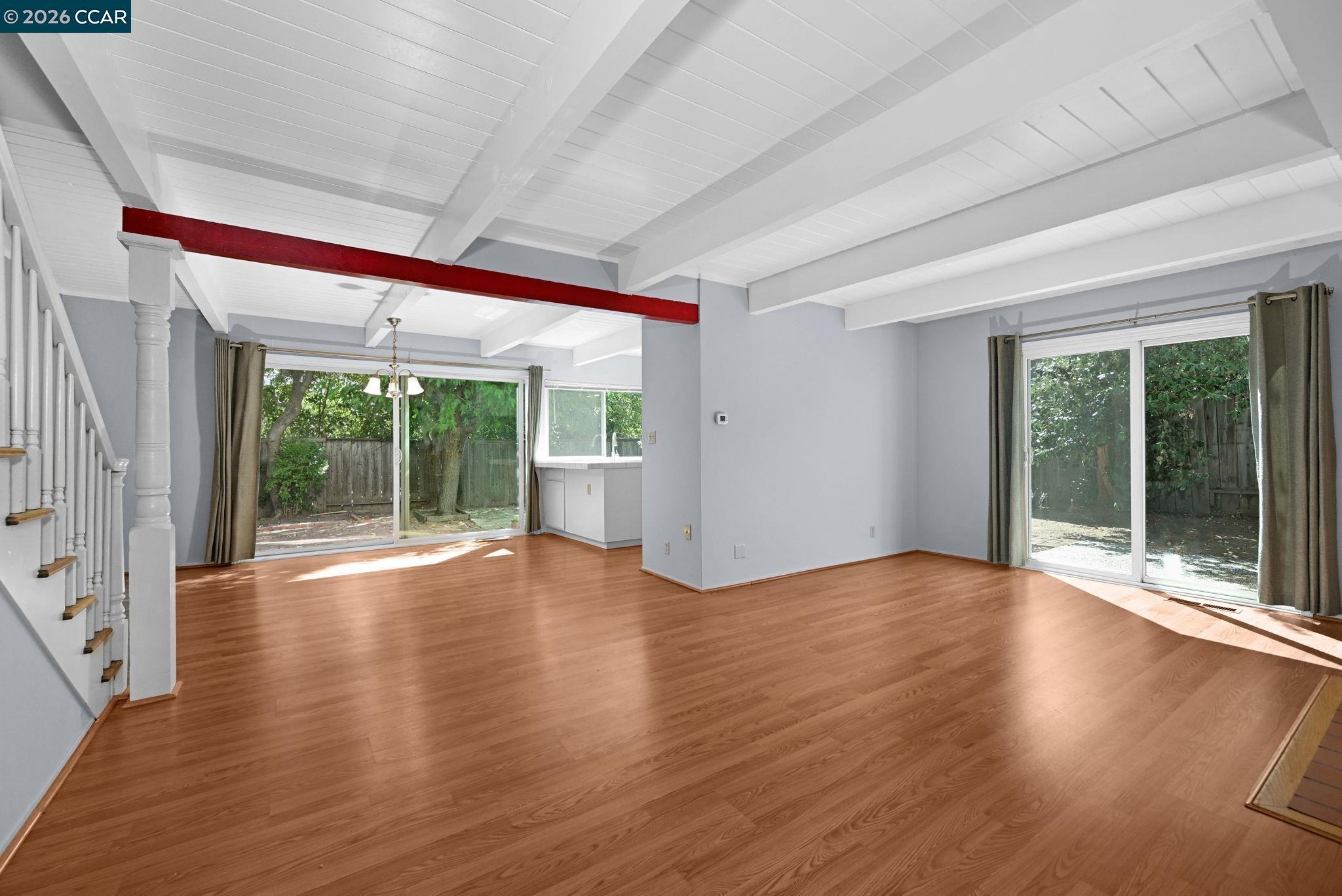 1952 Oak Grove Rd