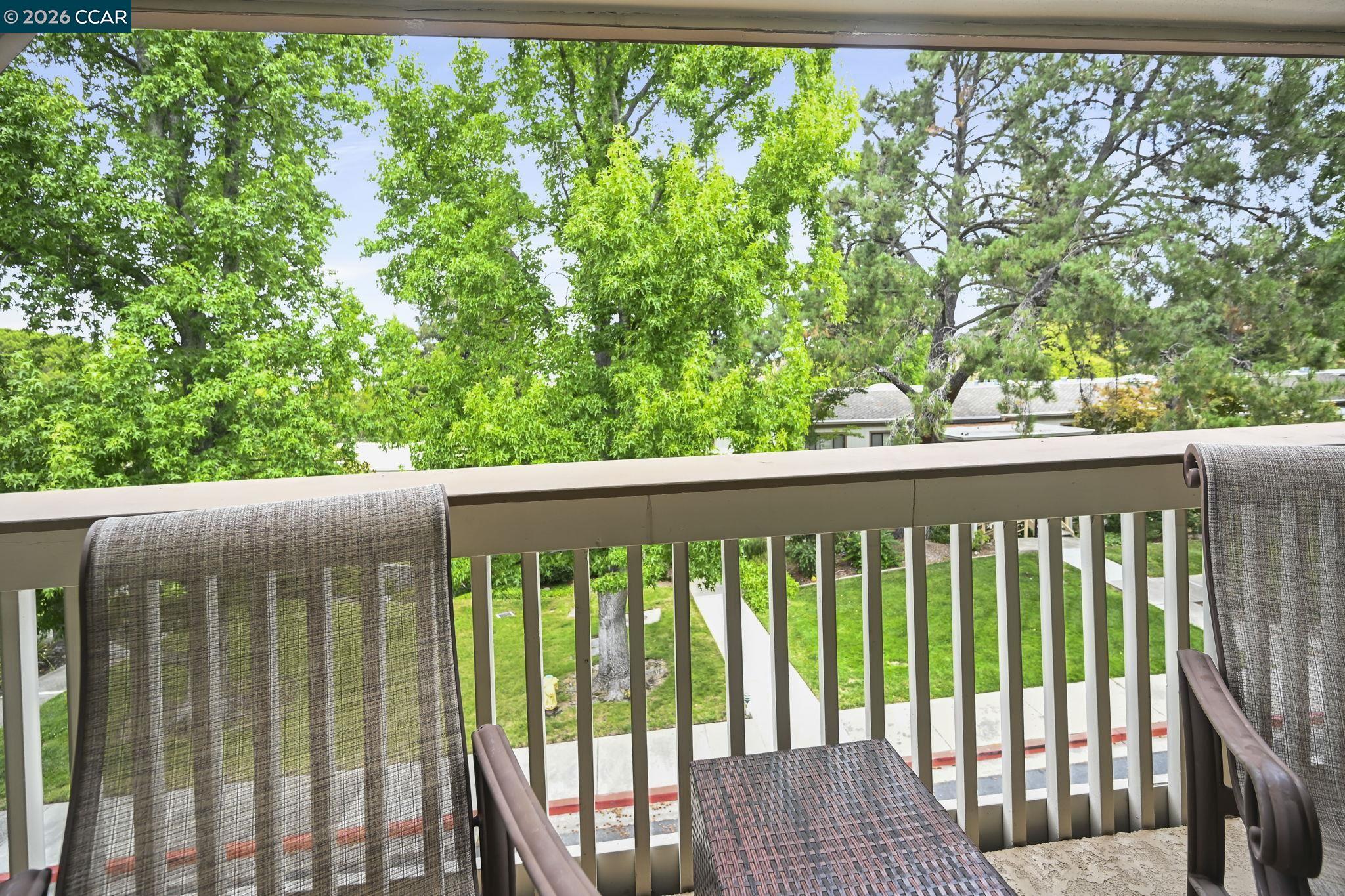 1525 Canyonwood Ct # 3