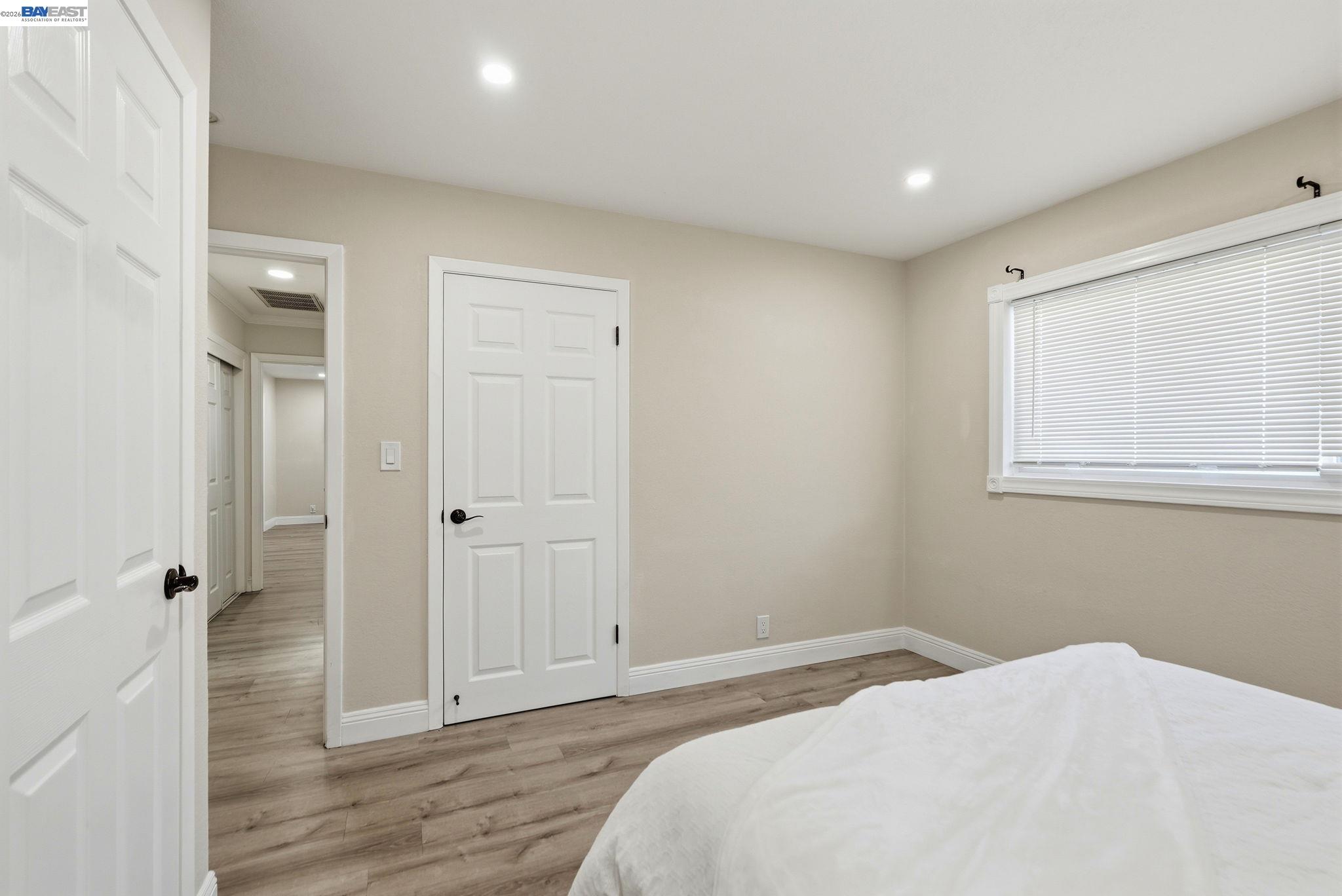 1204 Vistagrand Dr