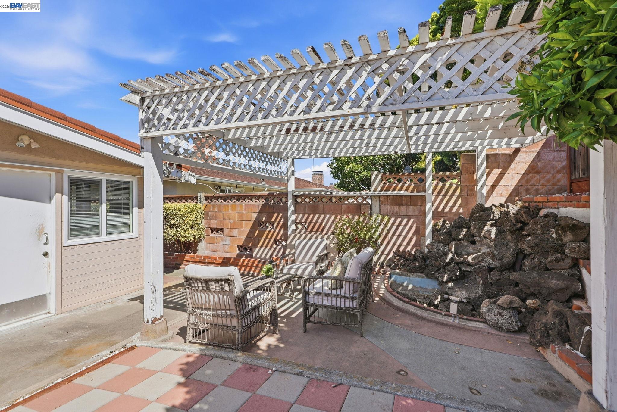 1204 Vistagrand Dr